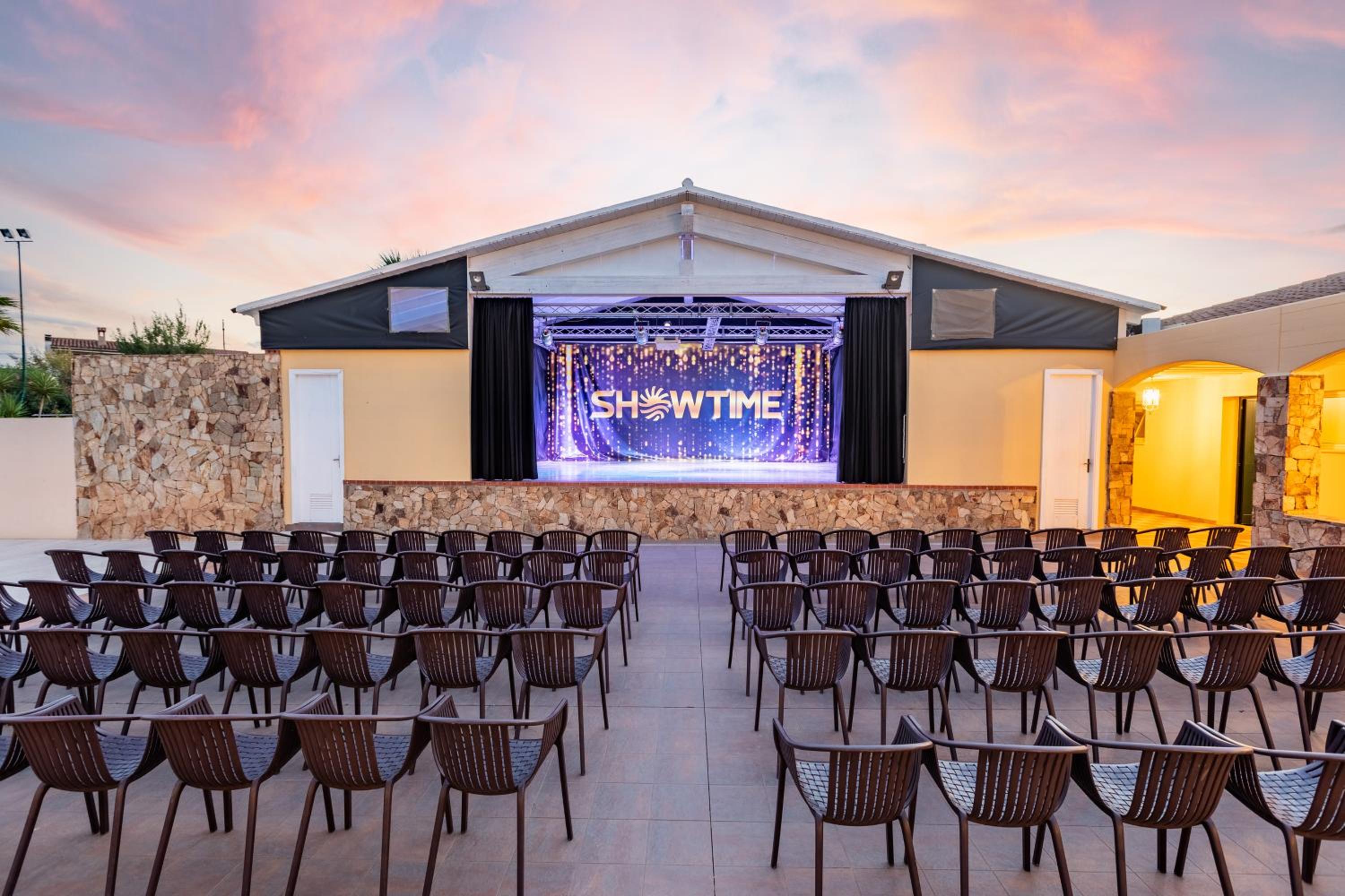 meeting & event spaces