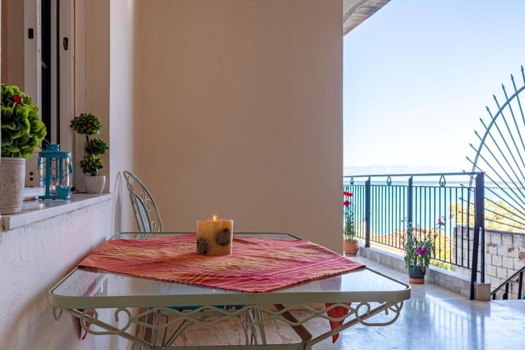 Makarounis Thea casa de huéspedes Petalidhion — balance & terrace