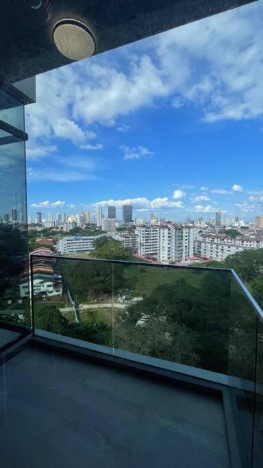 Beacon Suites with Infinity Pool at Georgetown by WL photo 2