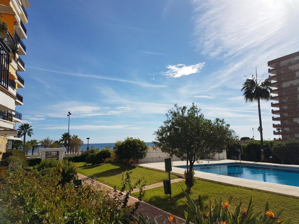 Fuengirola playa beachfront photo 3