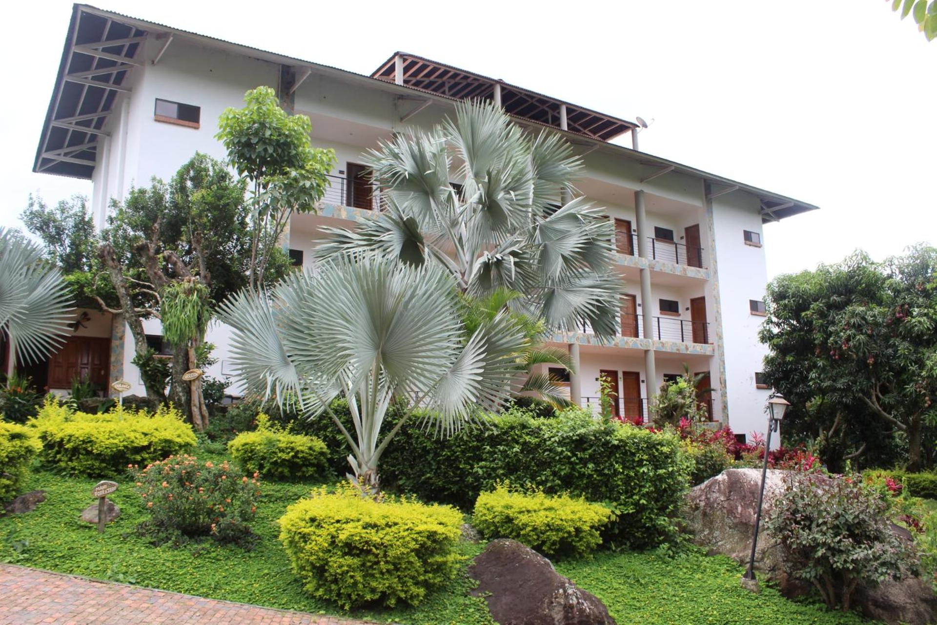 Hotel Toscana view 2