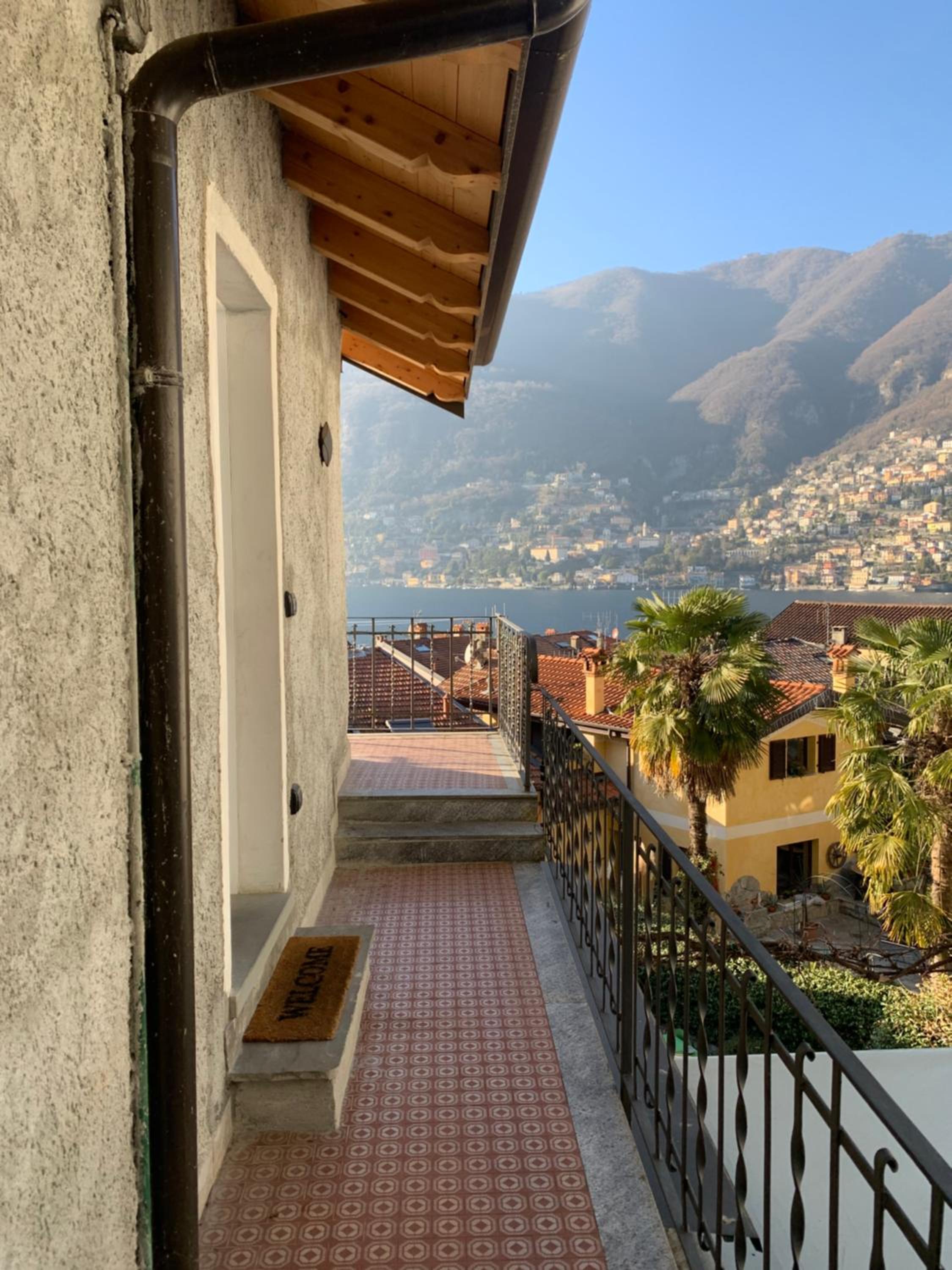 The best View Apartment Torno view 2