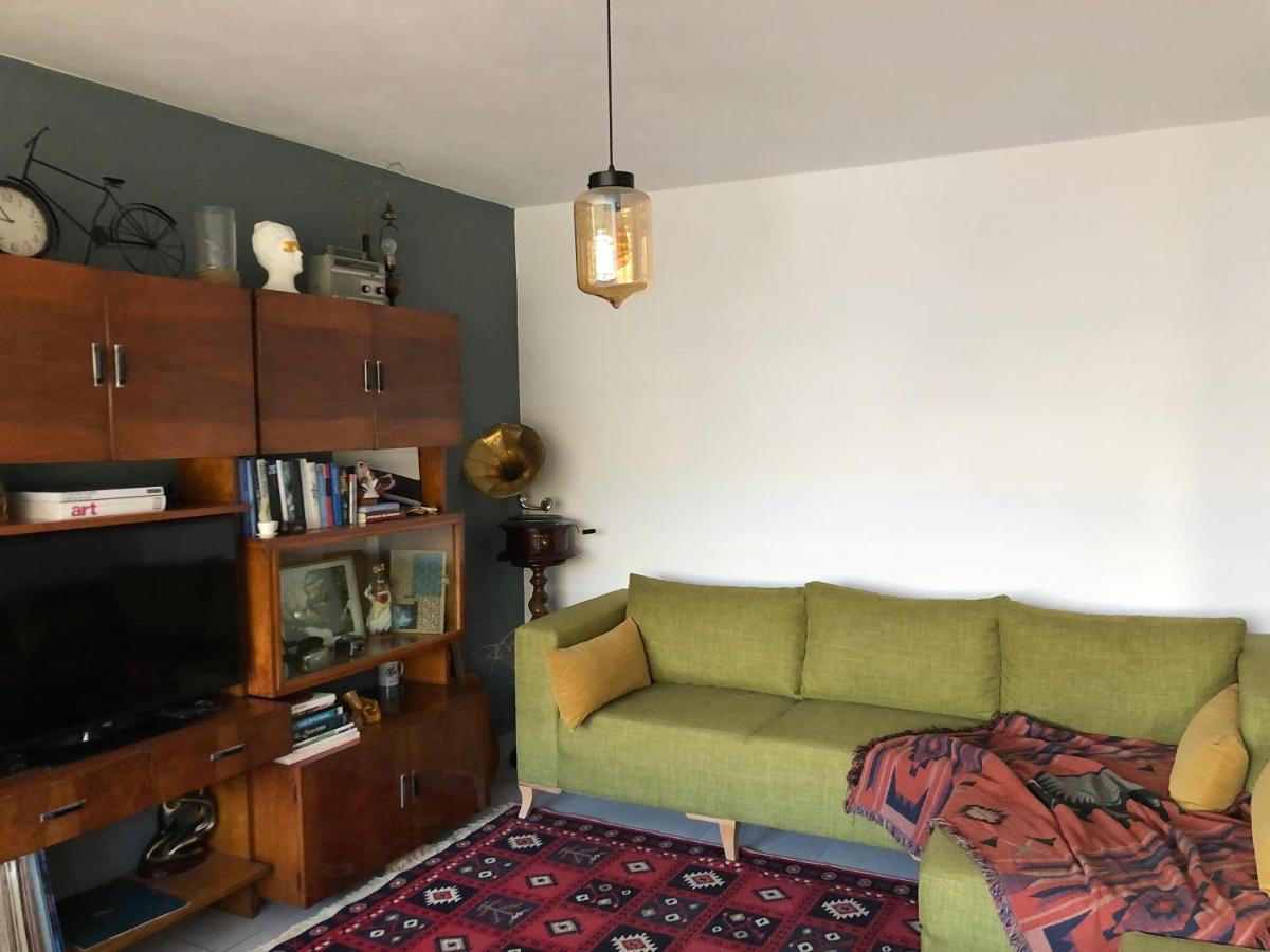 Midcentury modern 1 bedroom apartment in Tirana photo 2