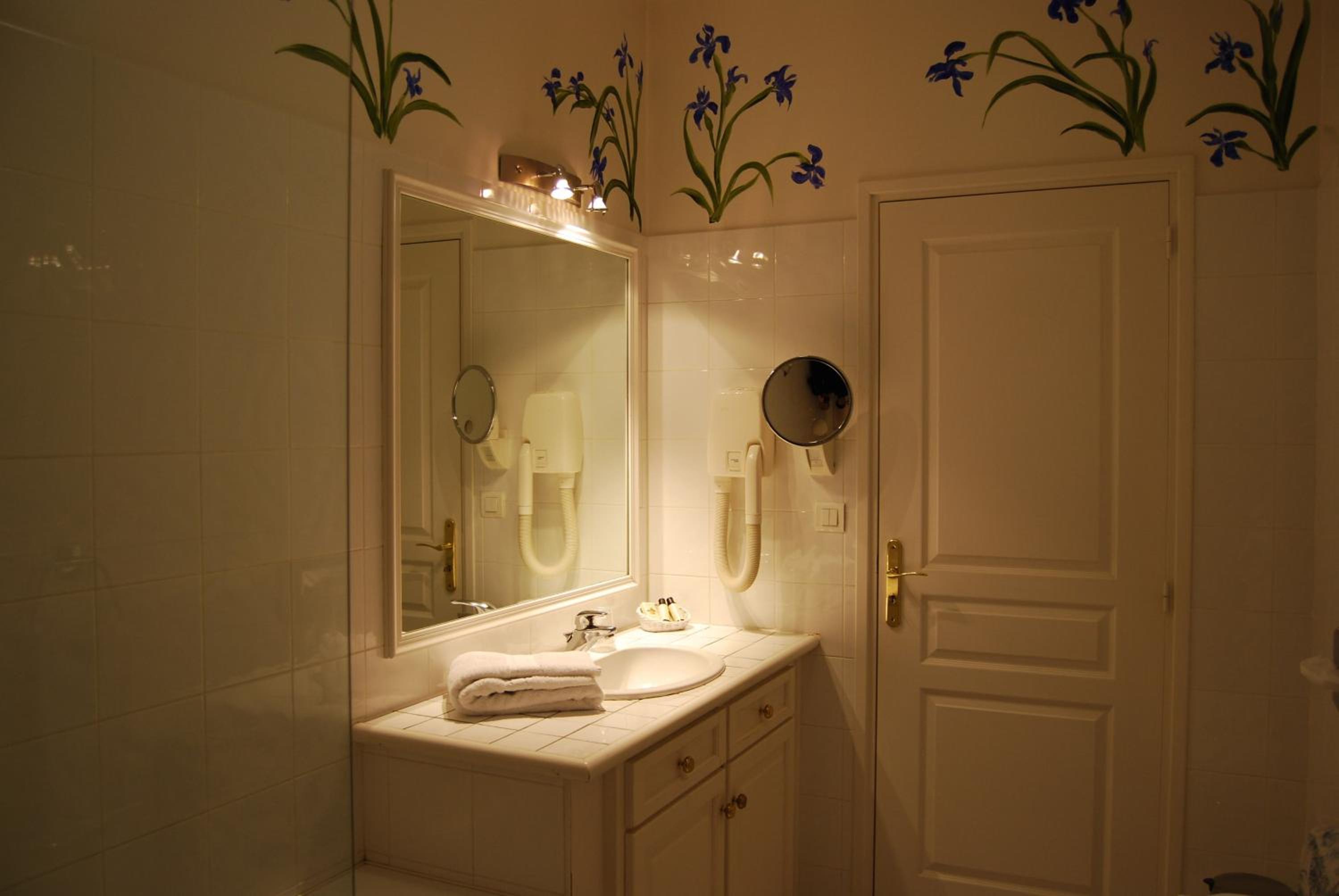Rodez Vacations - Hotel Biney - Property Image 4
