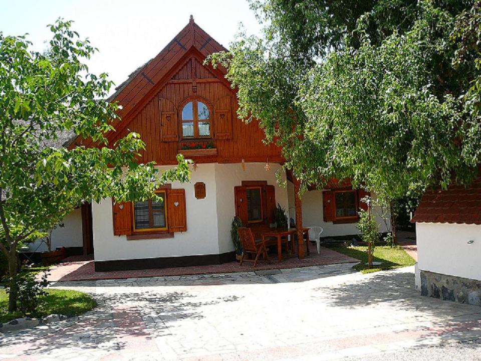 Photo 36