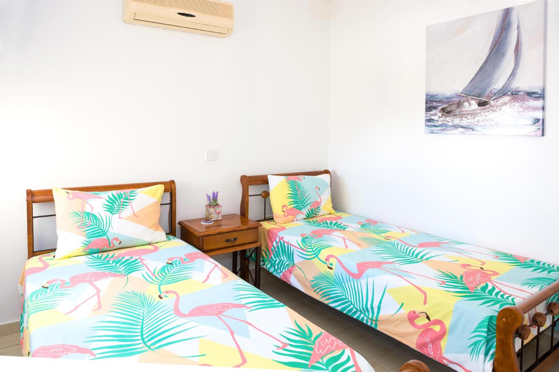 SOFIA APARTMENT 700m away from the beach
