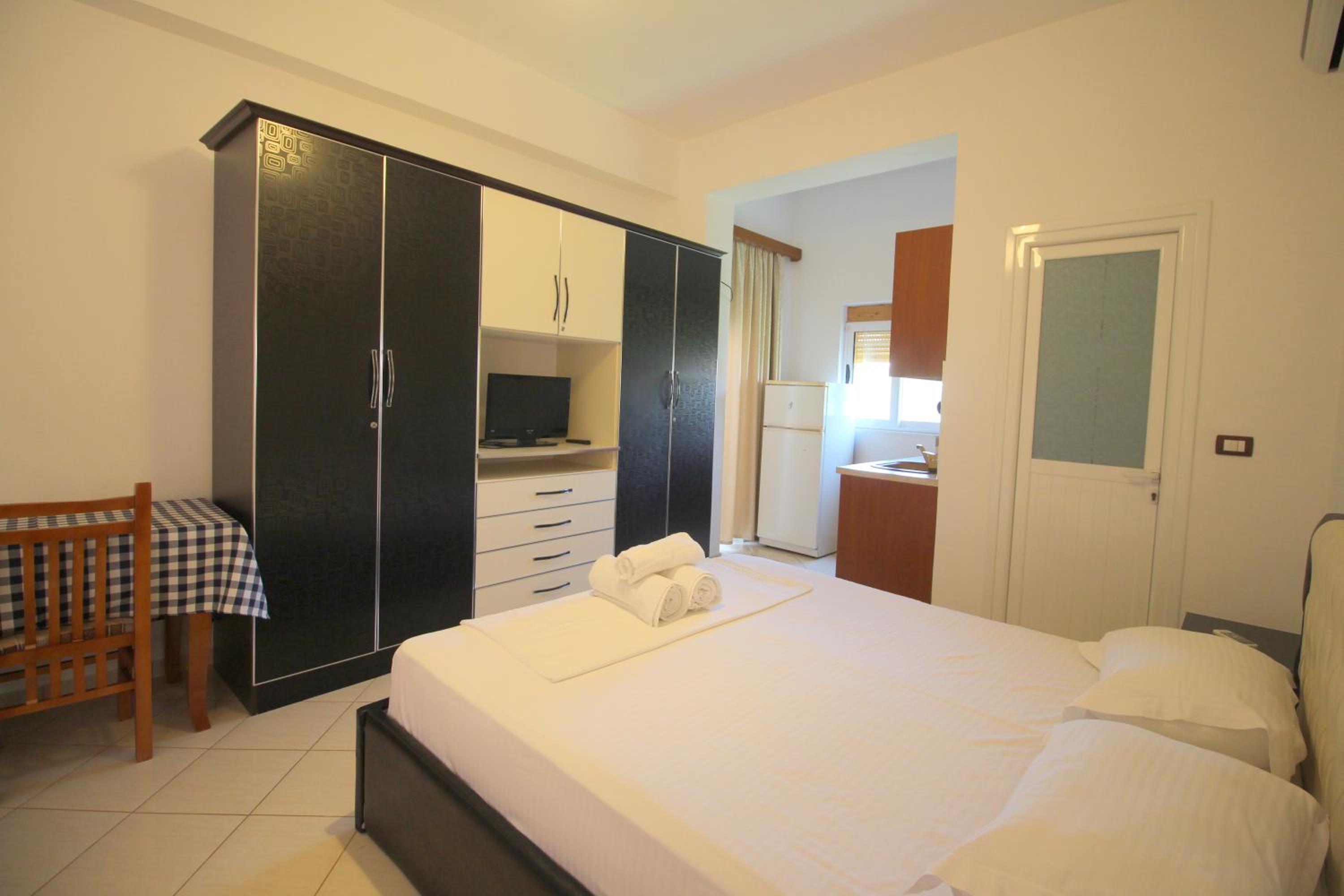 Vila Agushi