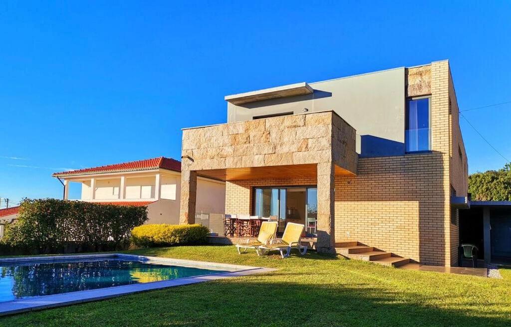 Hill & Beach house view 2