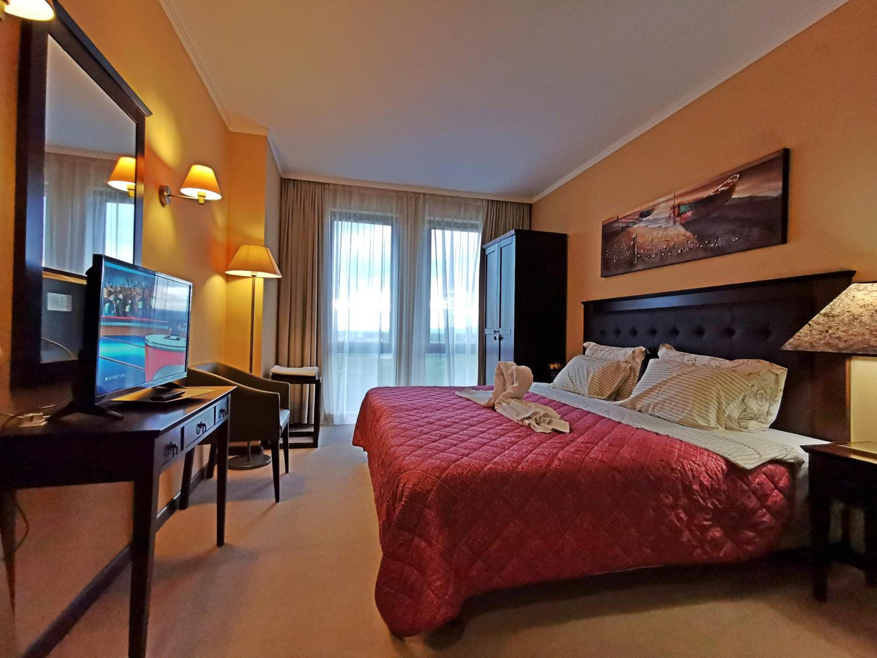 ROYAL BEACH HOTEL apartment