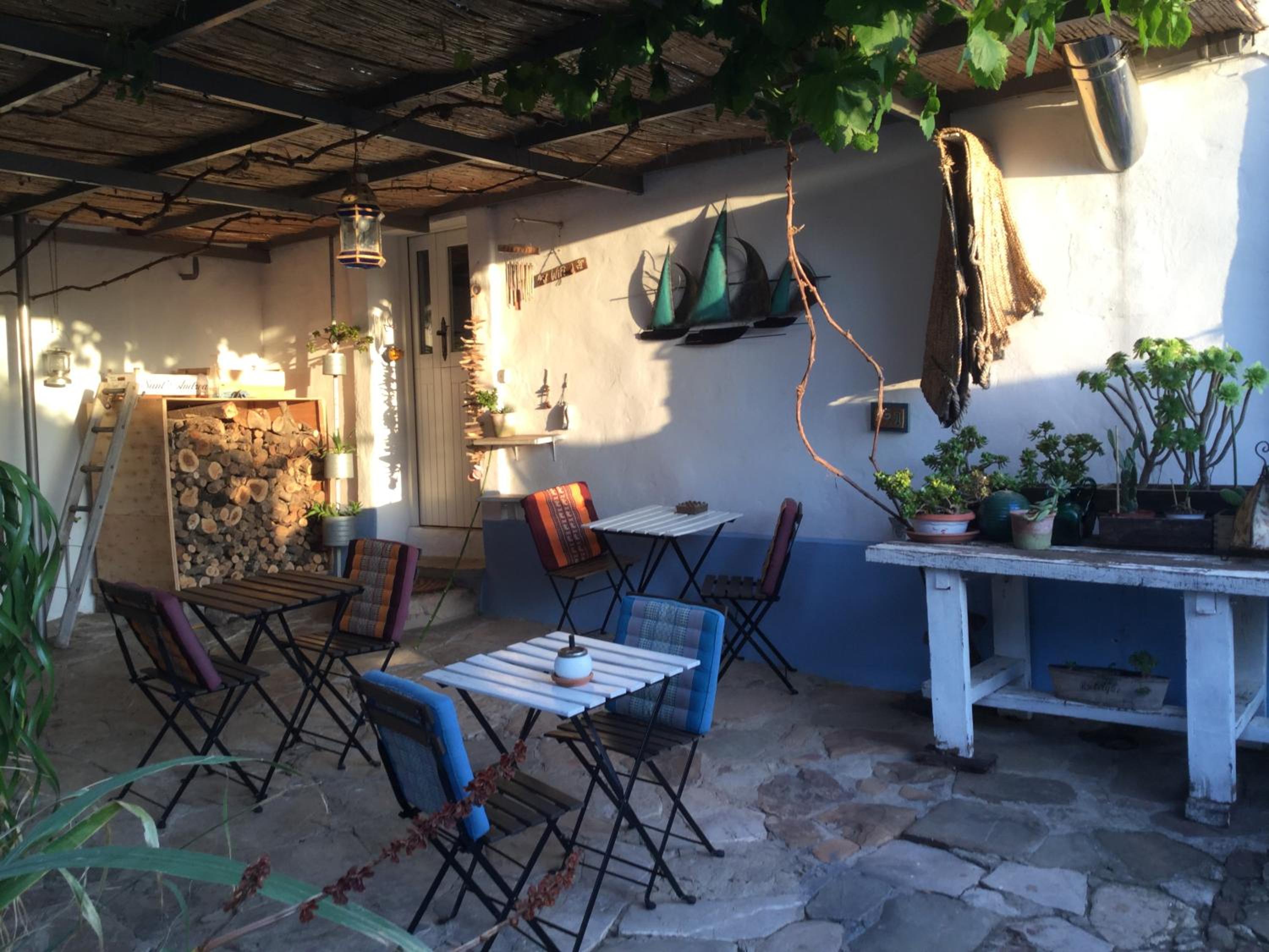 Encanto Rural con Jardín privado y Chimenea