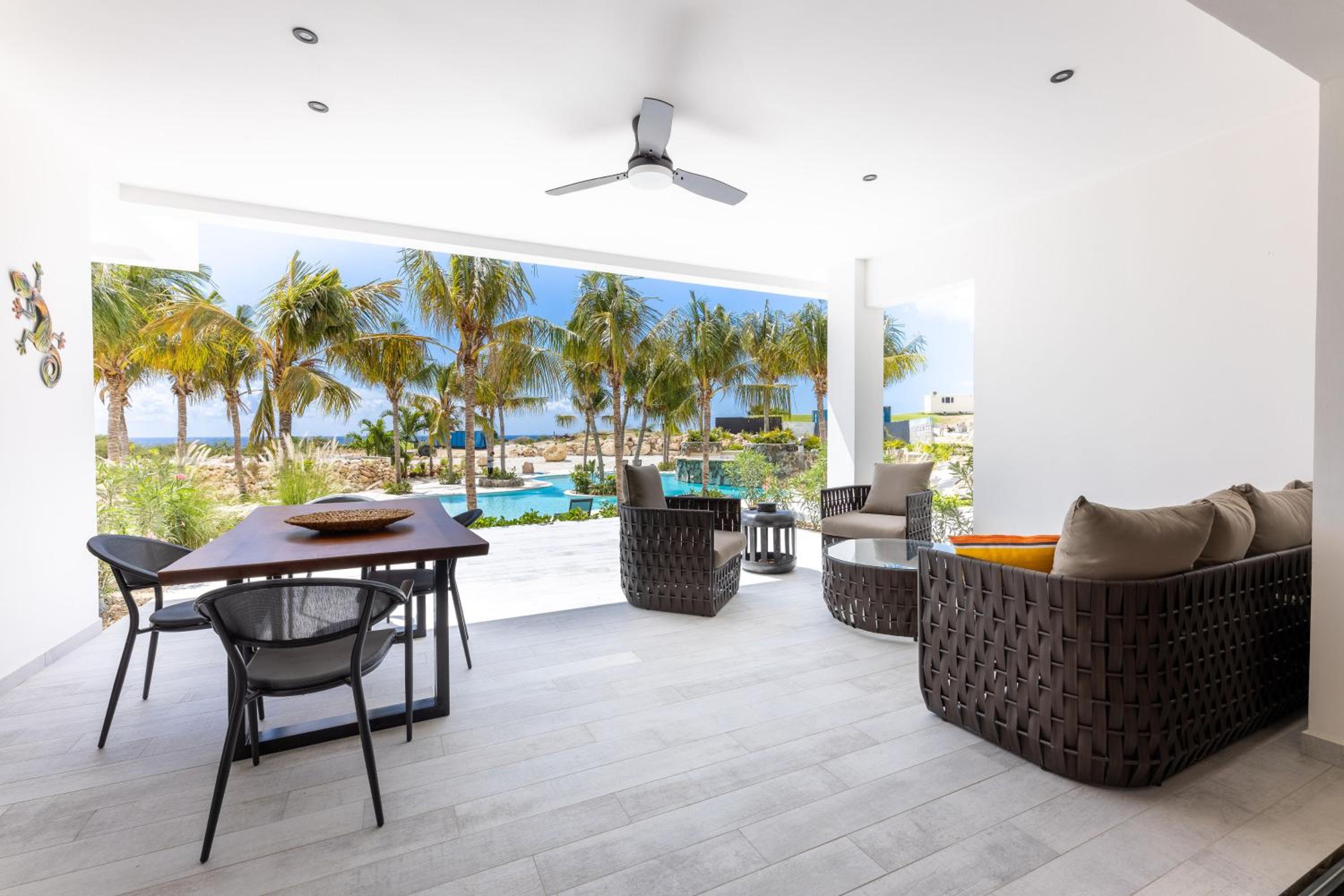 The Reef - Blue Bay Golf & Beach Resort