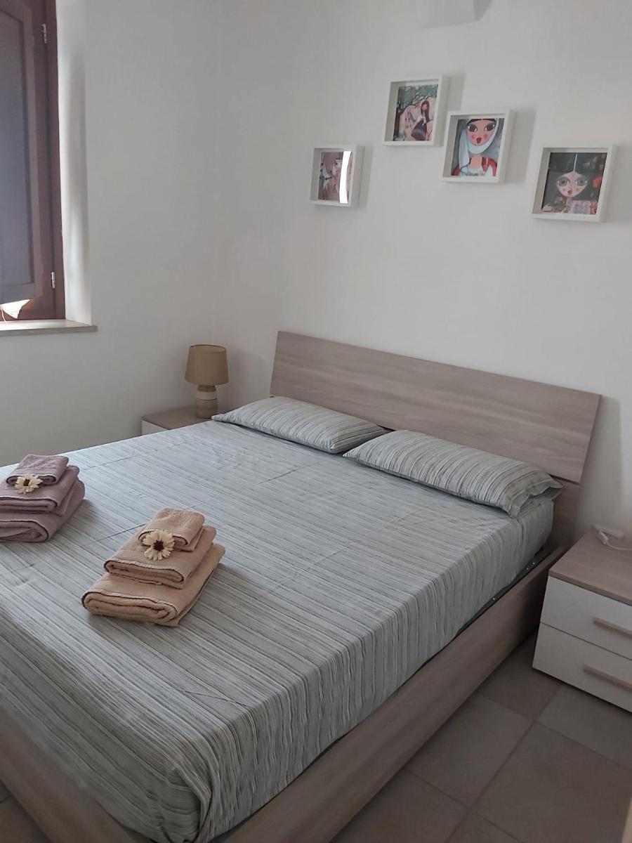 Giuly home two photo 2