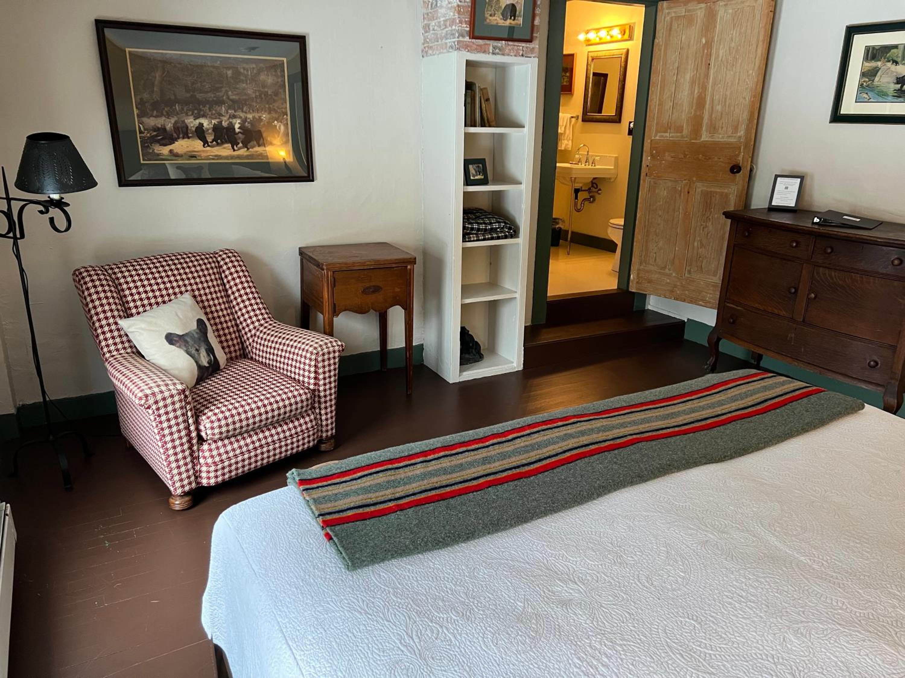 Shoreham Inn Bed & Breakfast