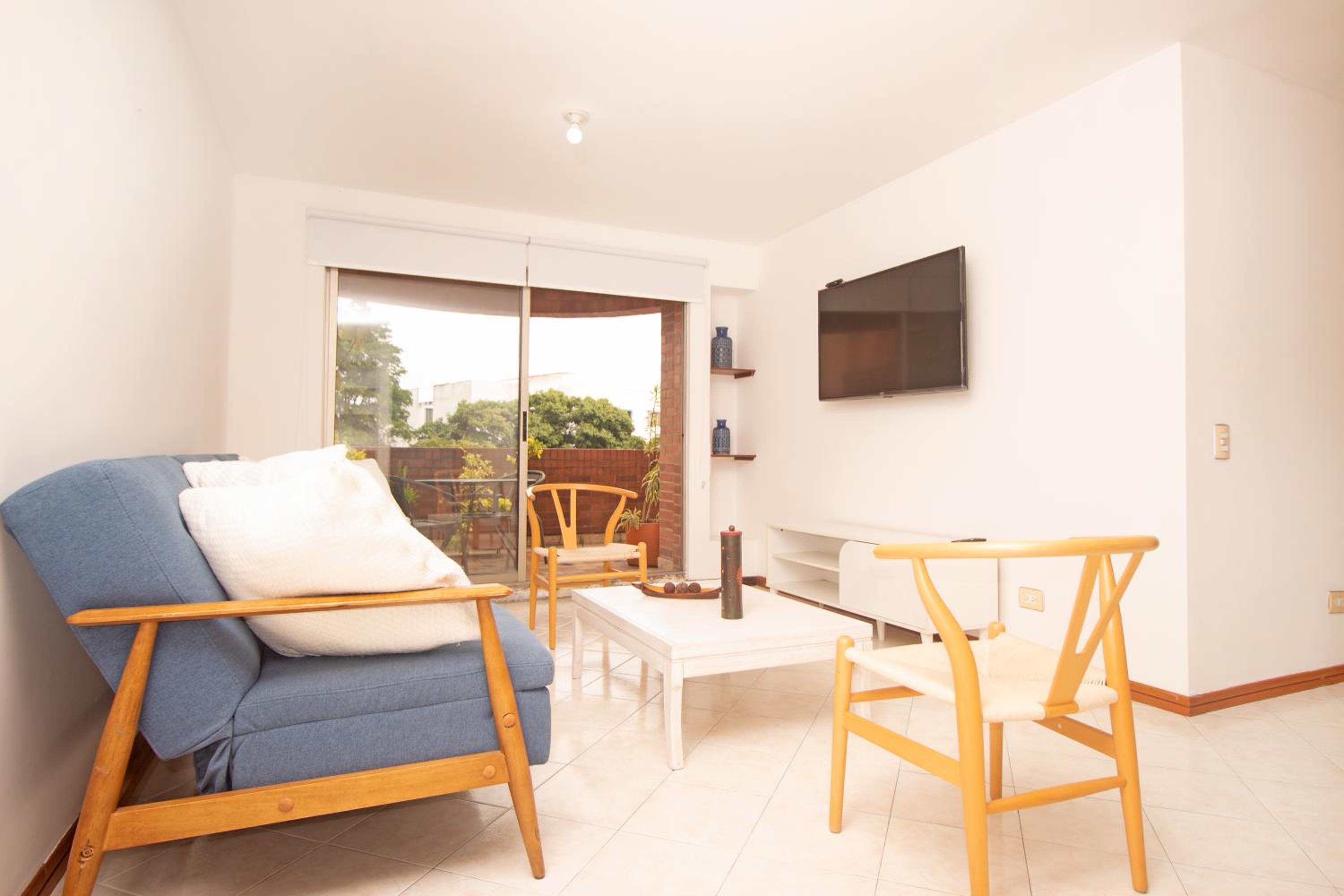 San Fernando Suite 102 - Livin Colombia view 3