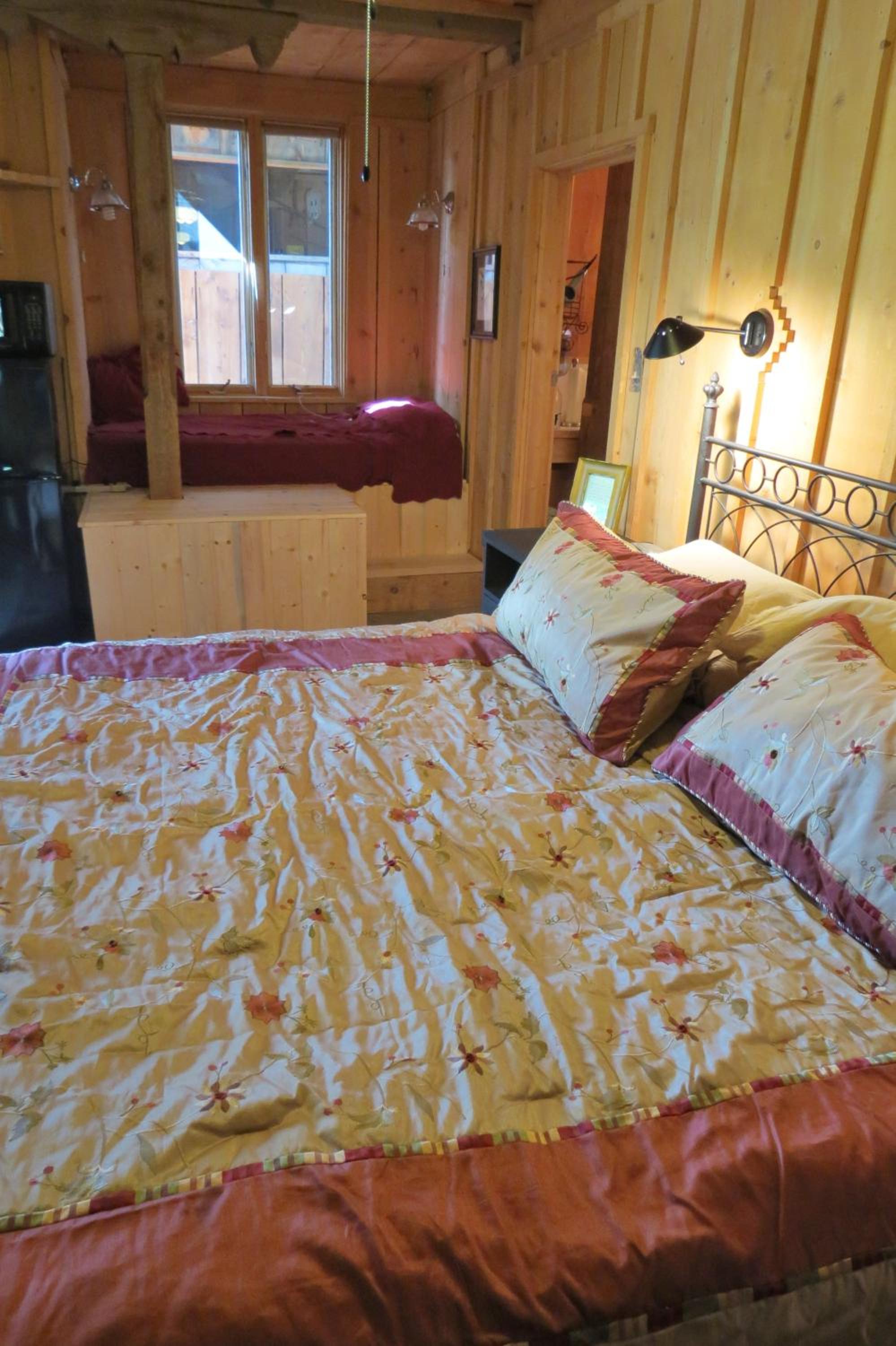 Farmington Vacations - Silver River Adobe Inn Bed and Breakfast - Property Image 11