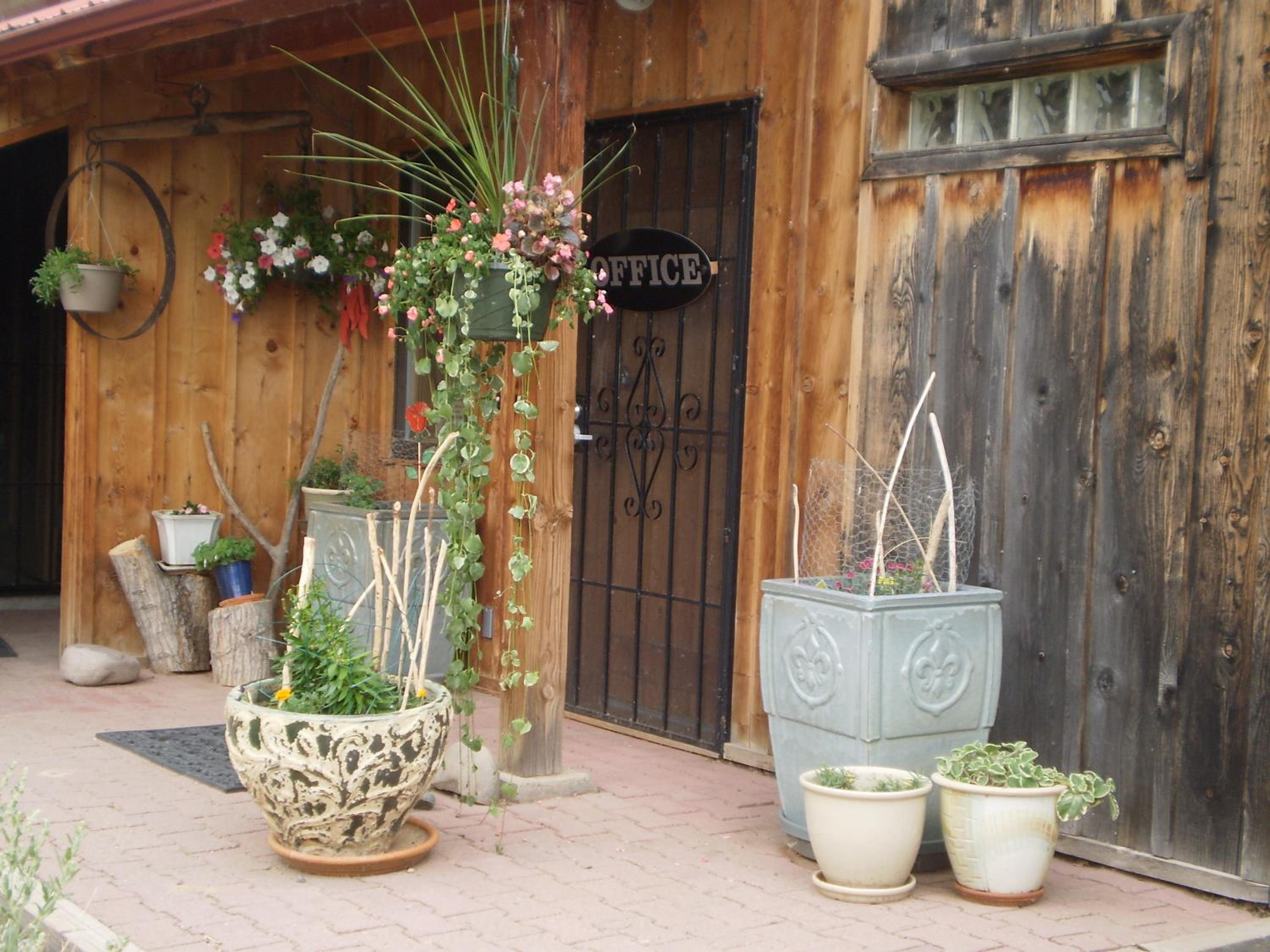 Farmington Vacations - Silver River Adobe Inn Bed and Breakfast - Property Image 7