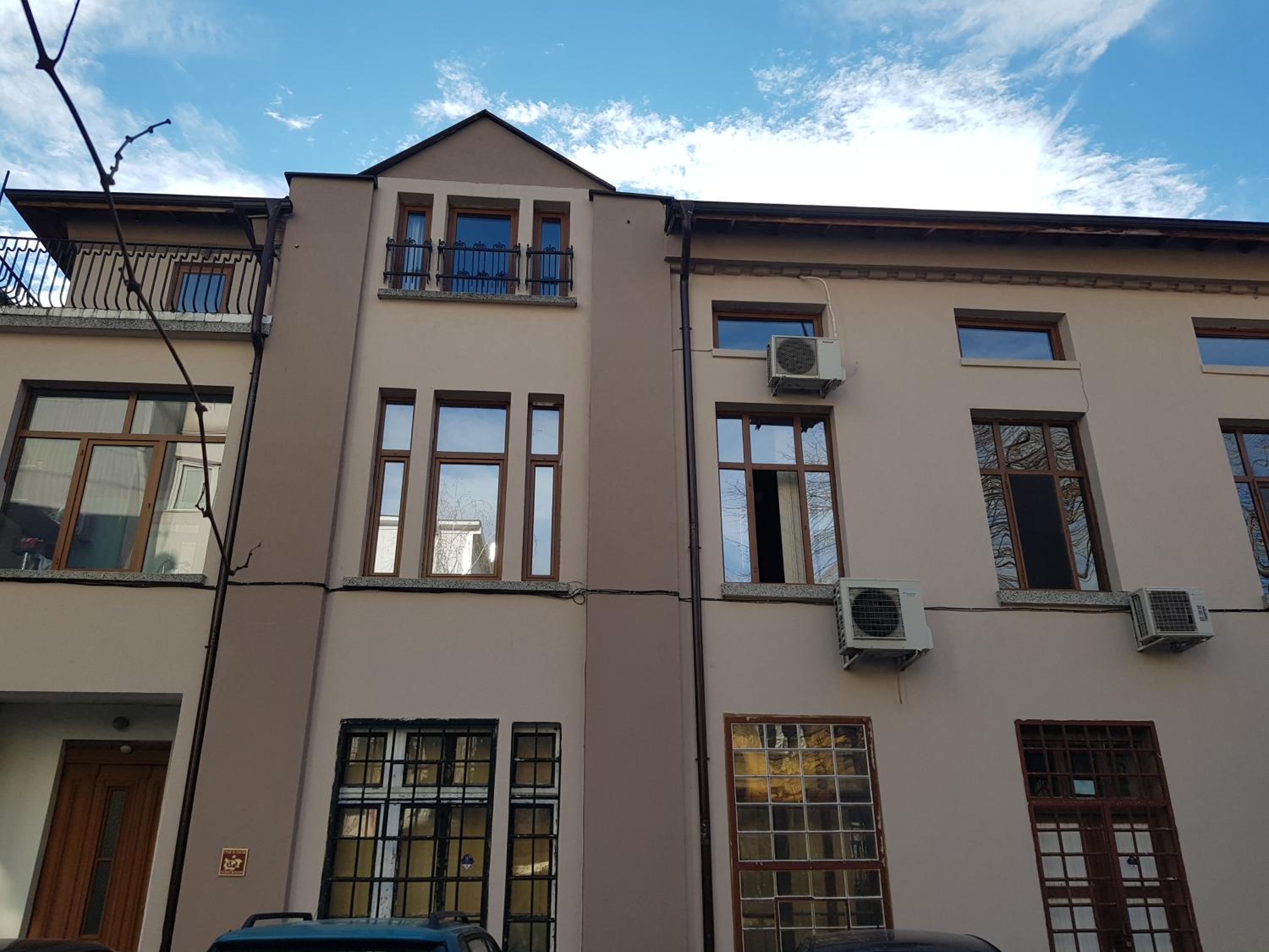 The Old House guest rooms and apartament view 3