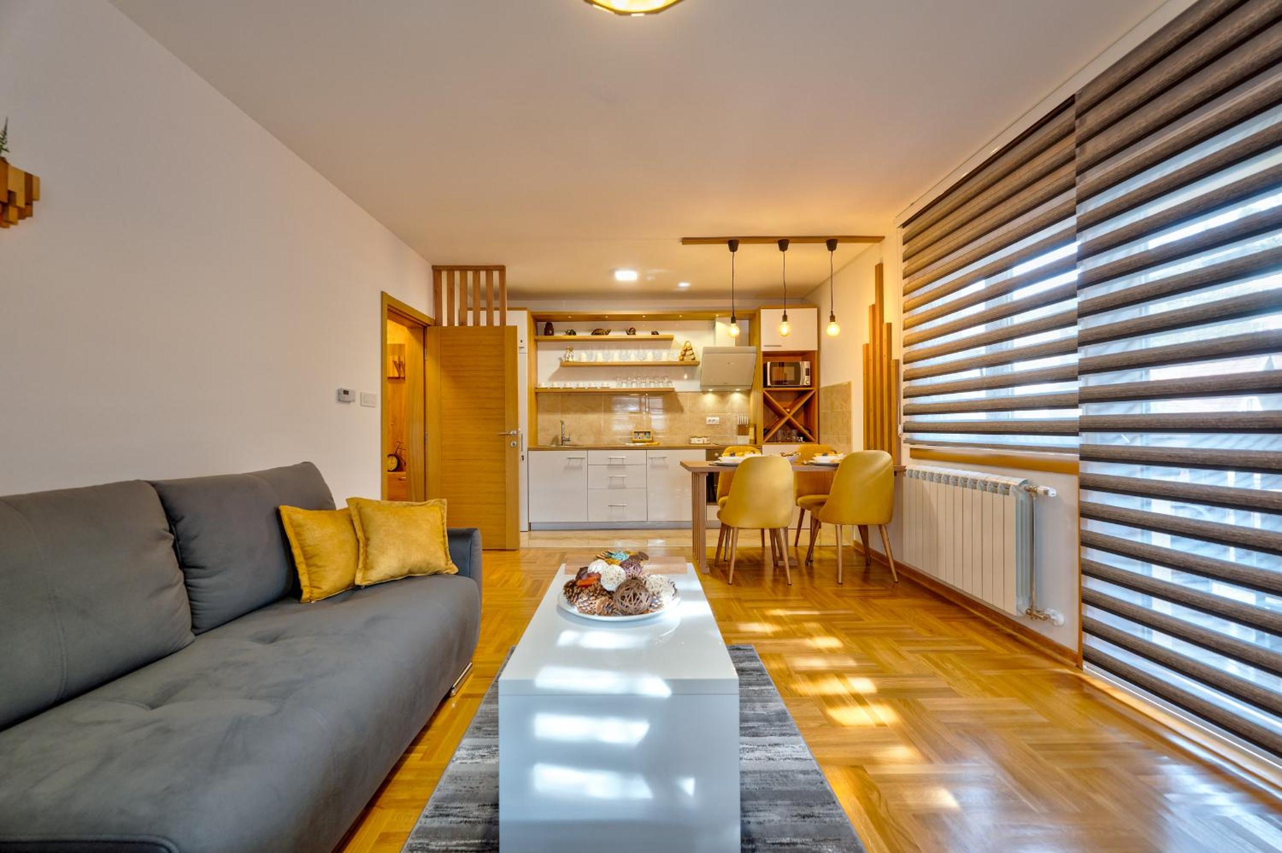 Apartman Lux Dijana view 5