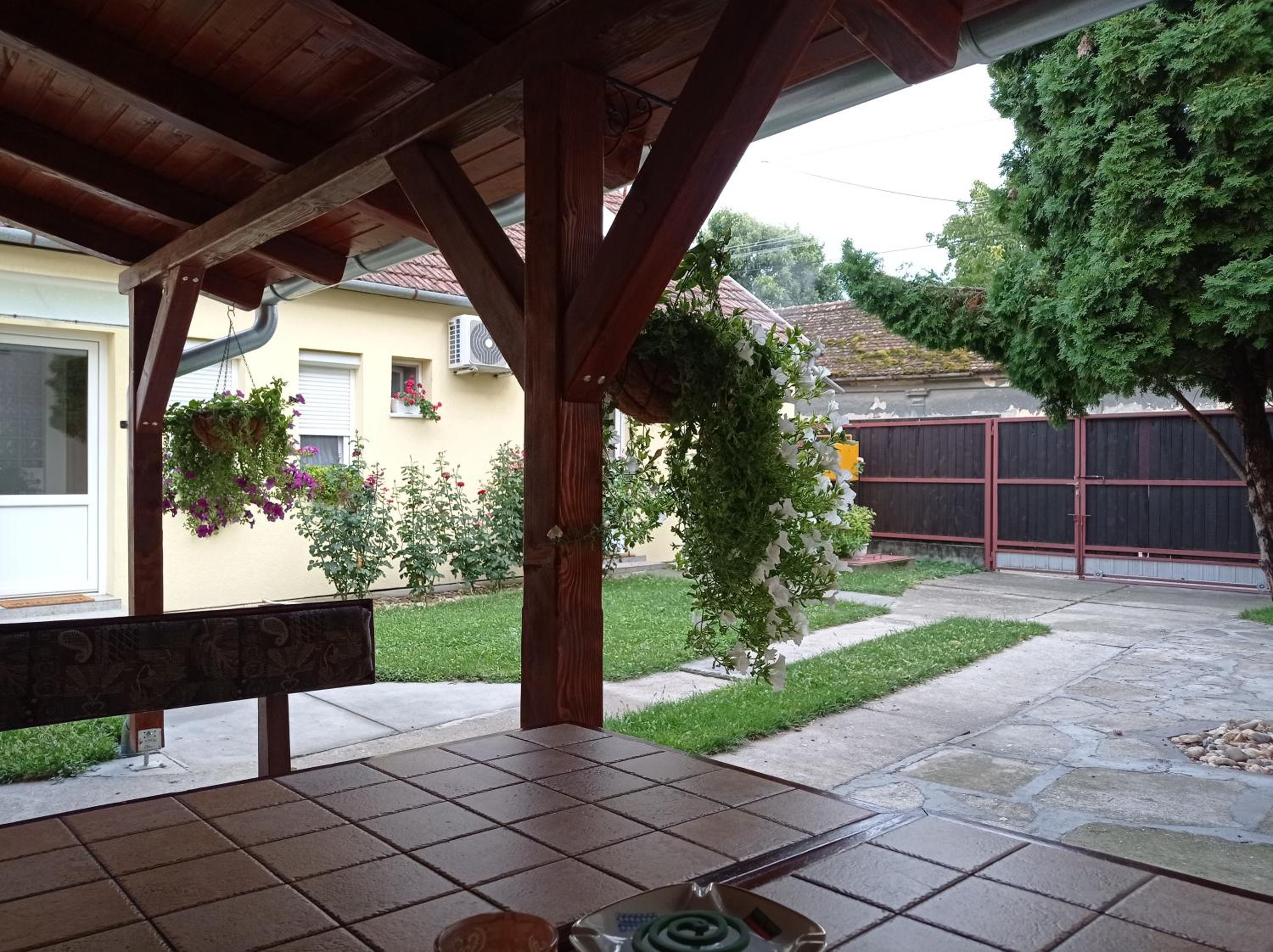 Photo 38