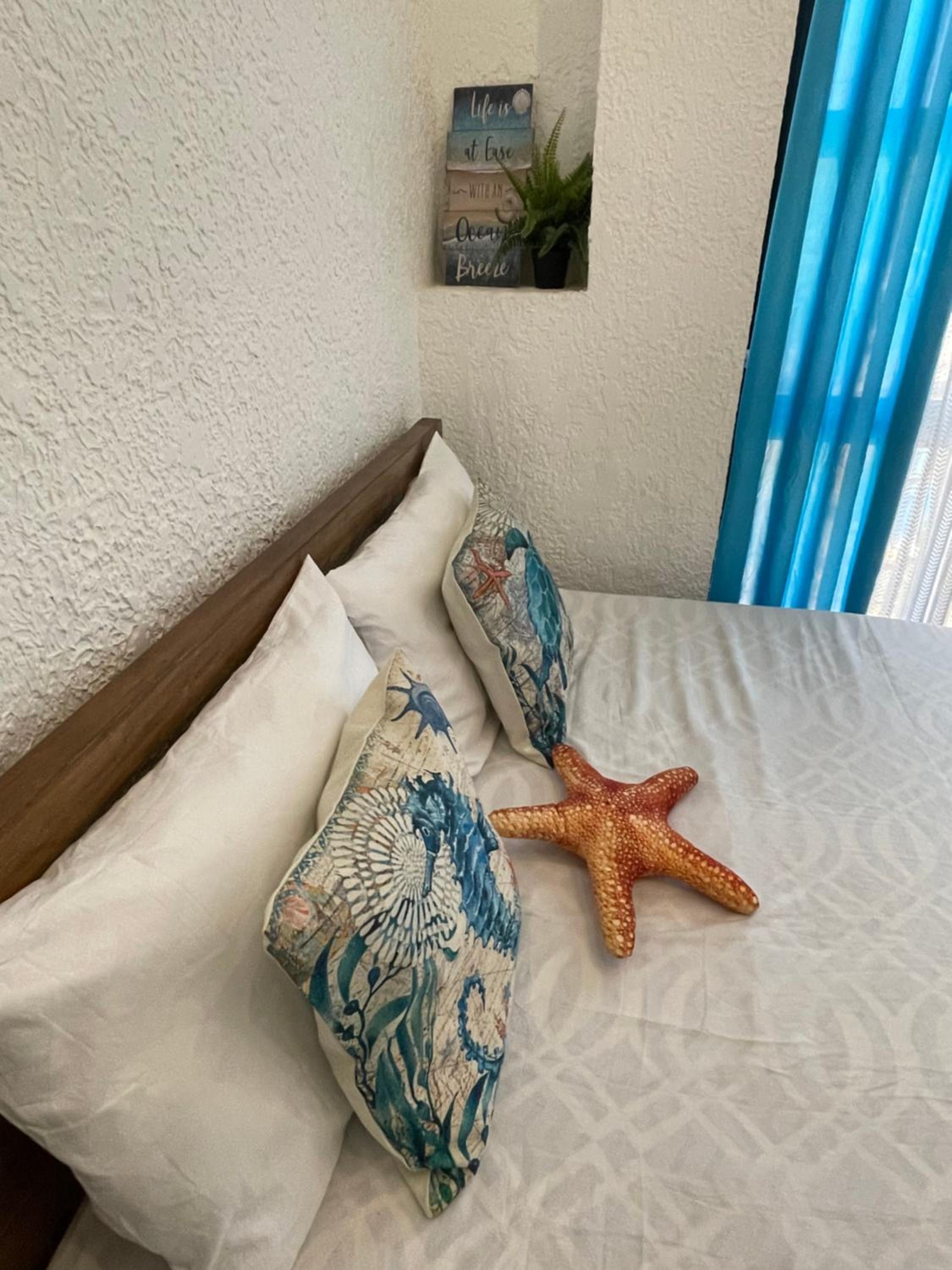 REEF HOUSE BACNOTAN beige sand beach front with Swimming pool, Bacnotan - 19