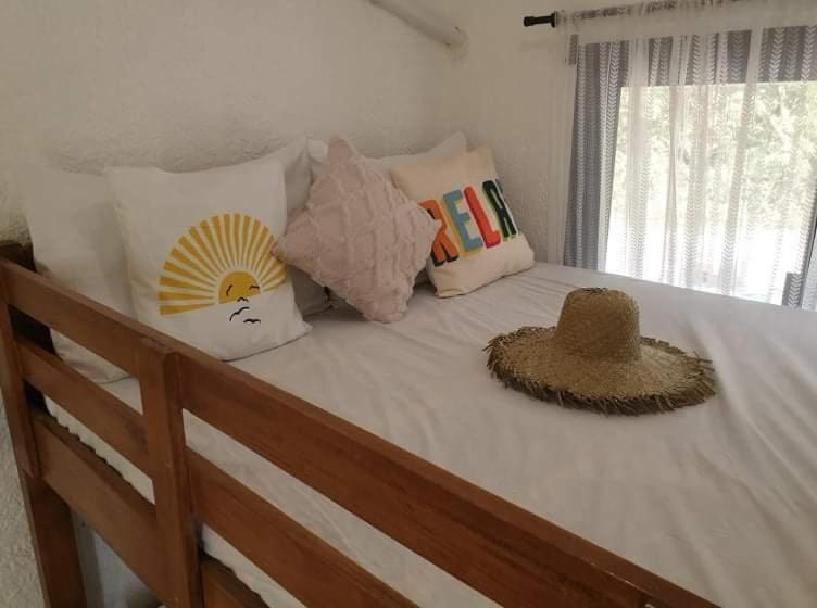 REEF HOUSE BACNOTAN beige sand beach front with Swimming pool, Bacnotan - 21