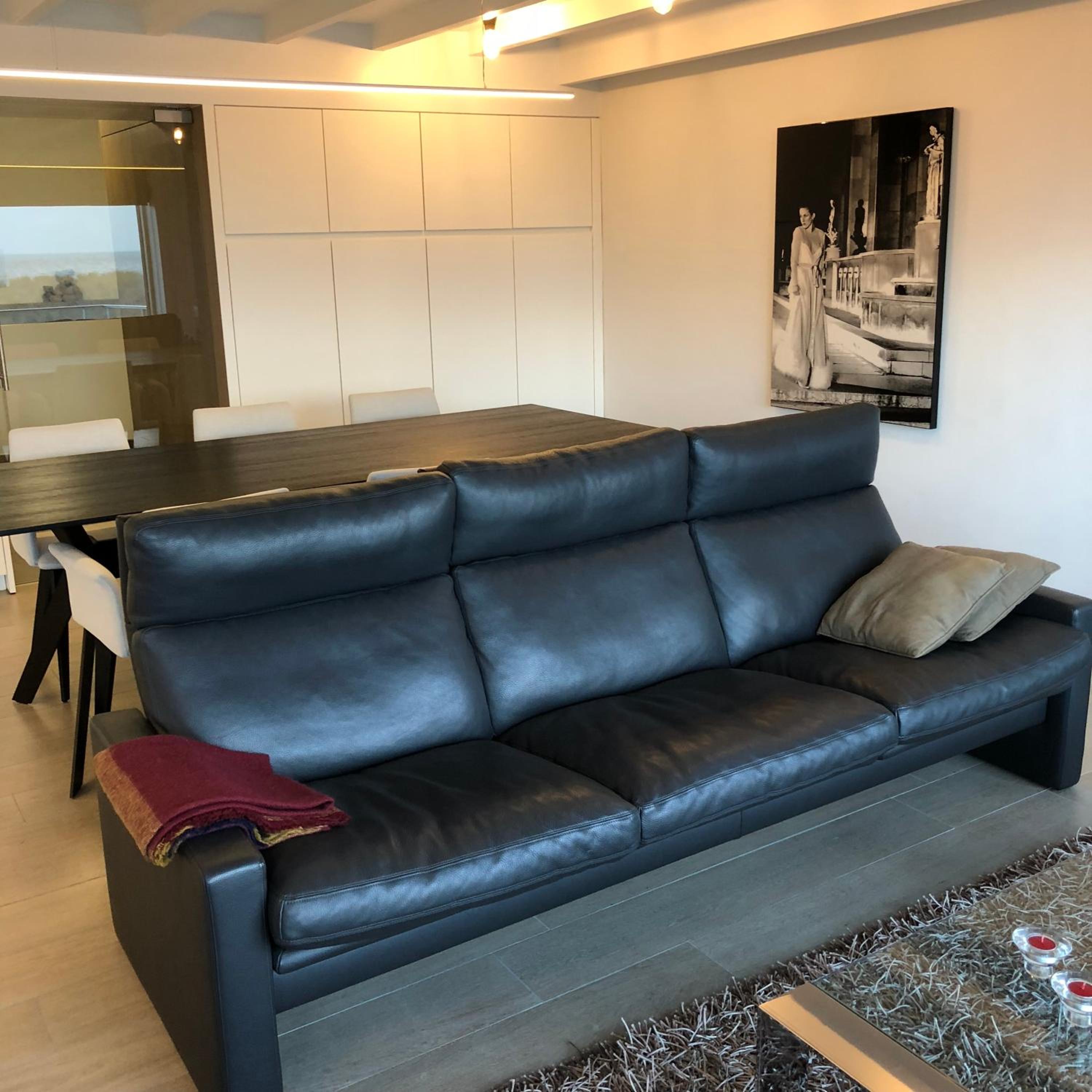 Klaproos - modern appartement op zeedijk