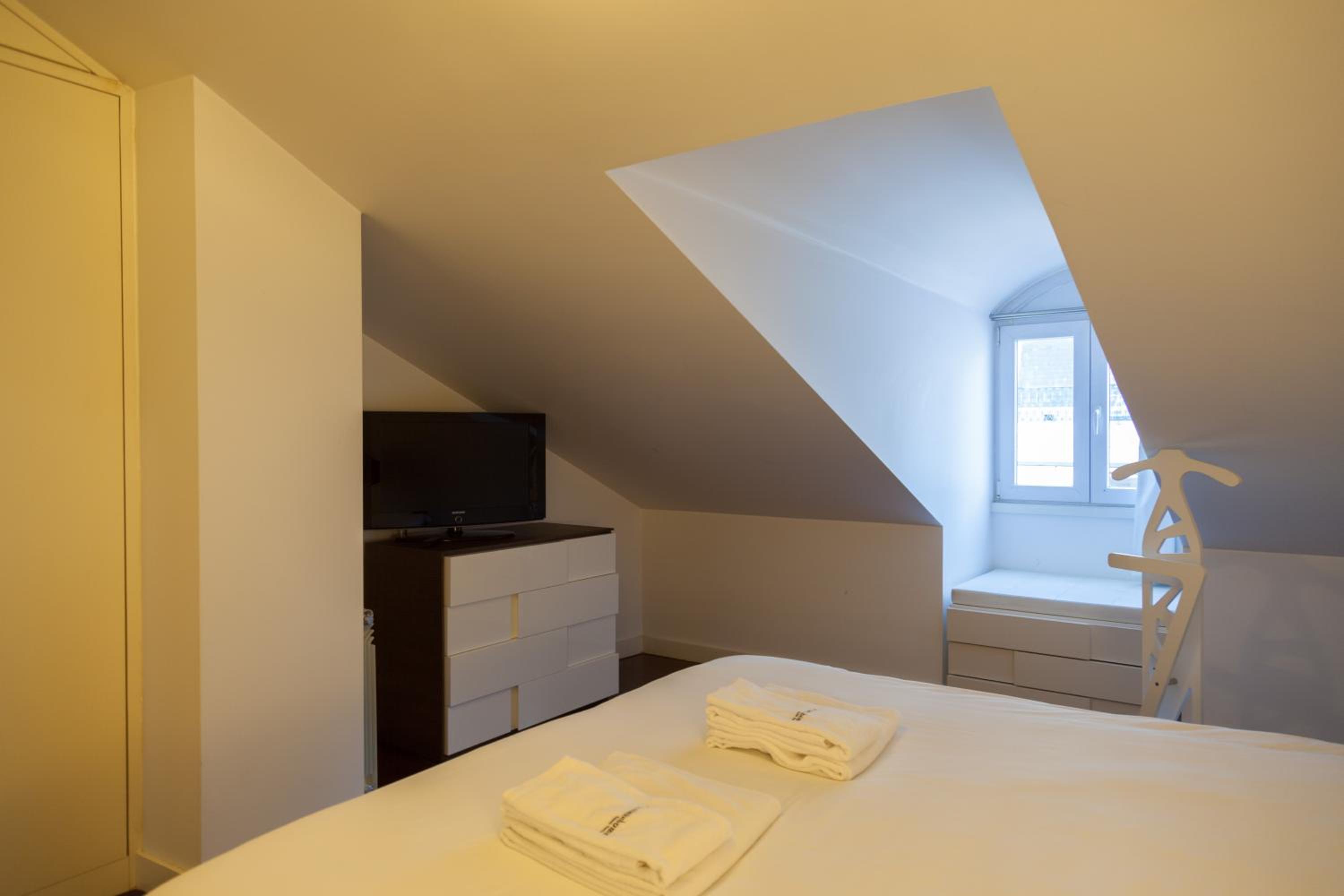 FLH Chiado Artsy Duplex