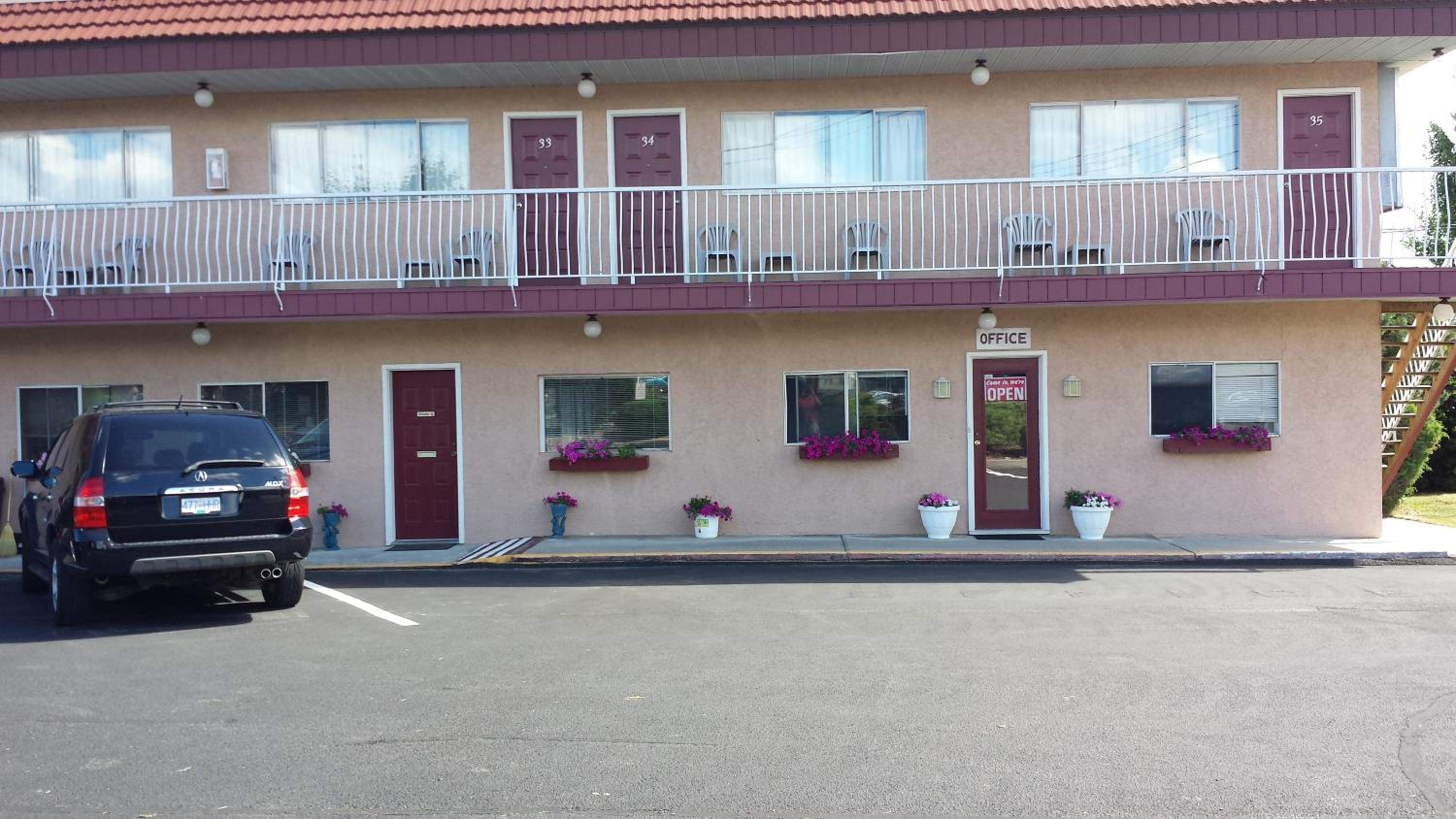 Swiss Sunset Inn