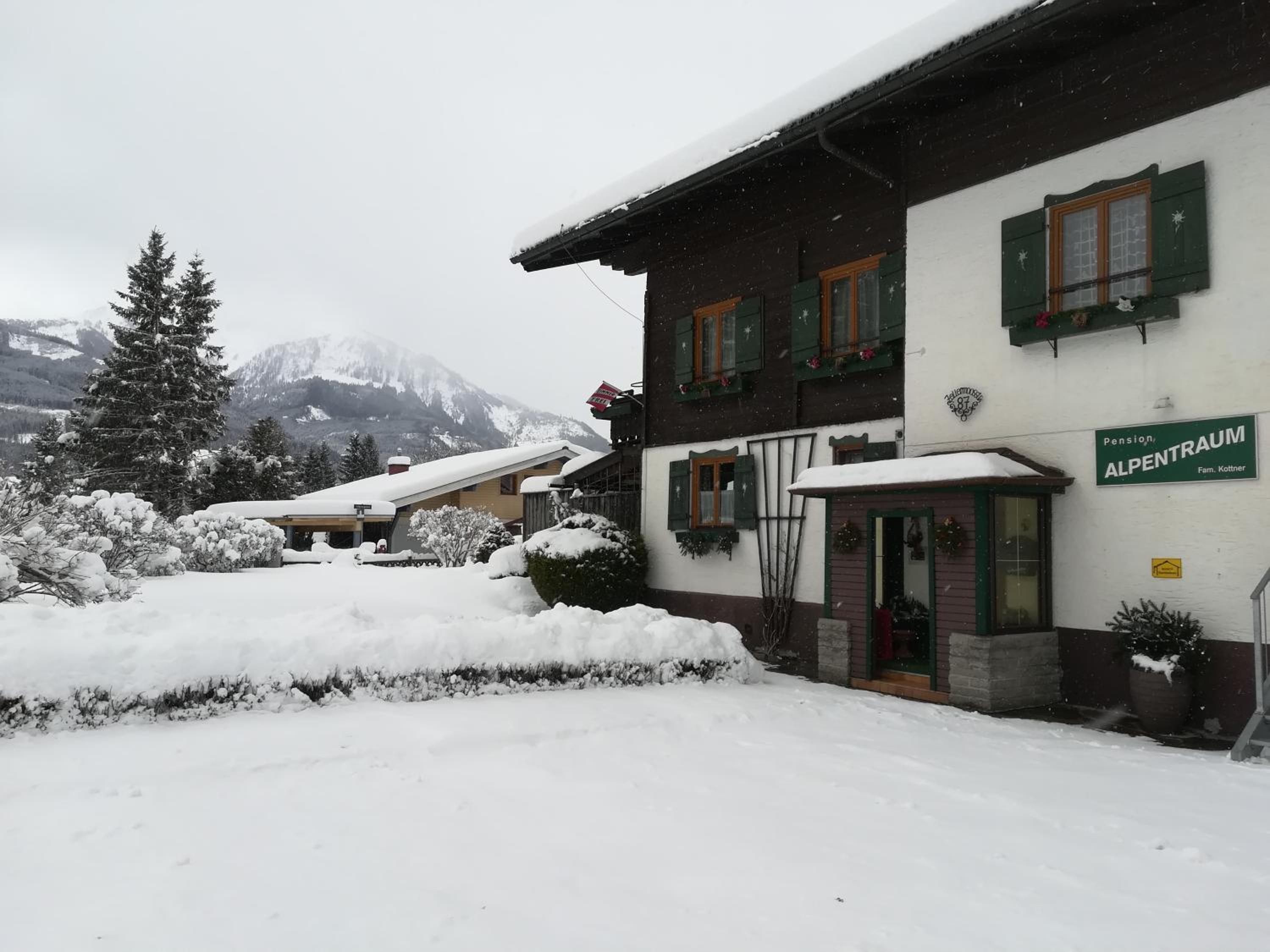 Pension Alpentraum