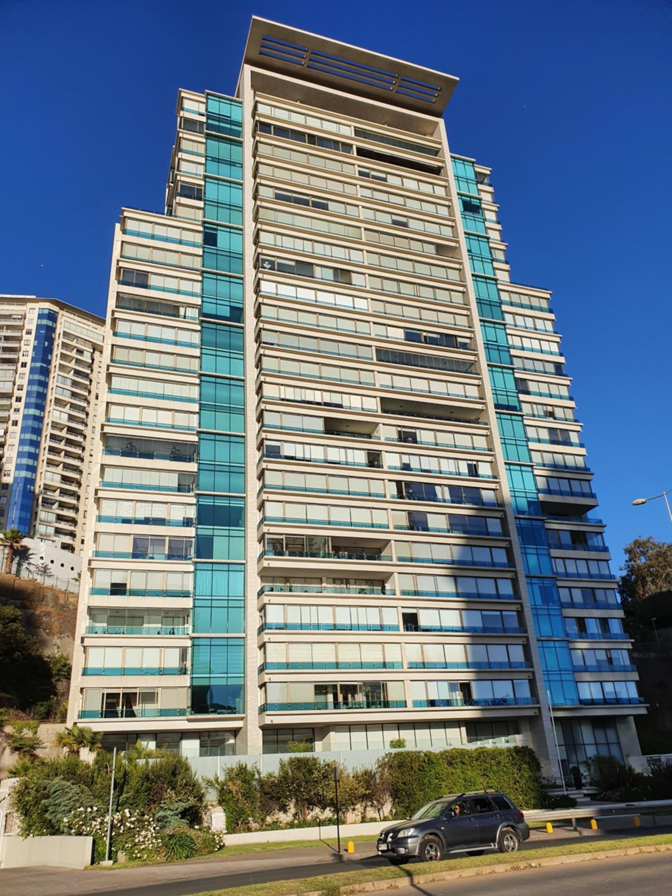 Apartamento Deluxe Edificio Torremar, frente al Mall Marina Arauco view 5