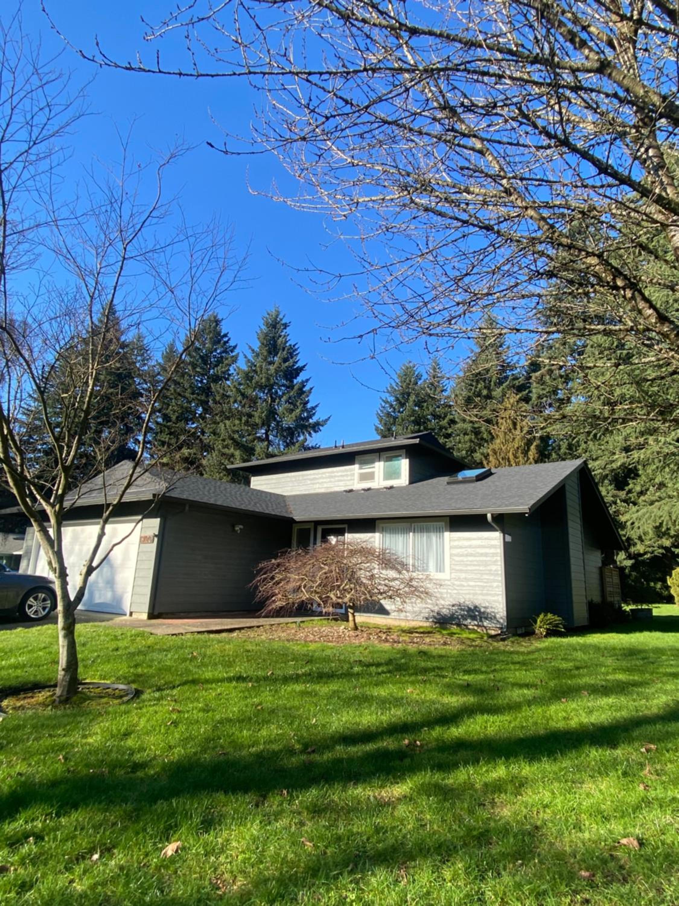 Cozy and Quiet Family Home in Park Setting Near PDX view 3