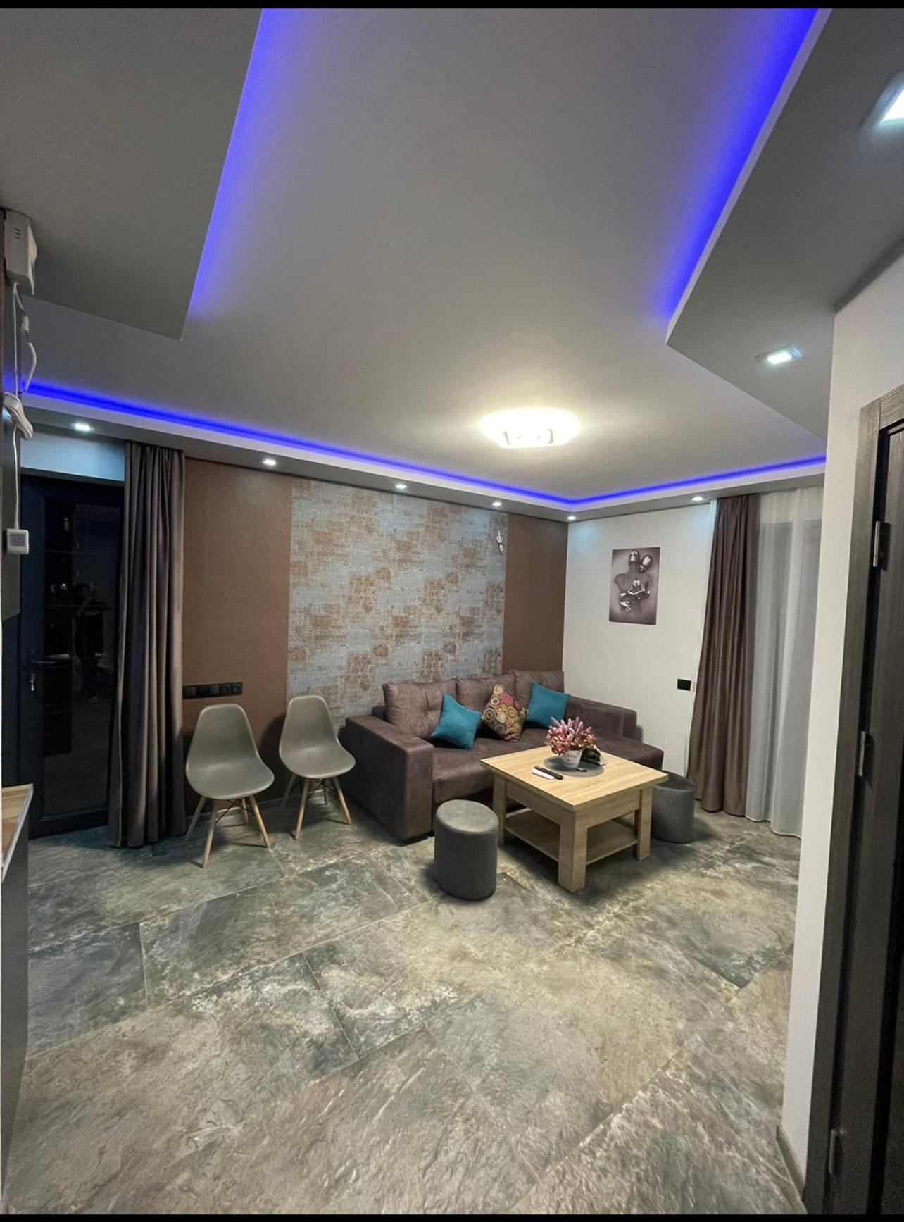 Designed Apartment with French Balcony SELF CHECK IN