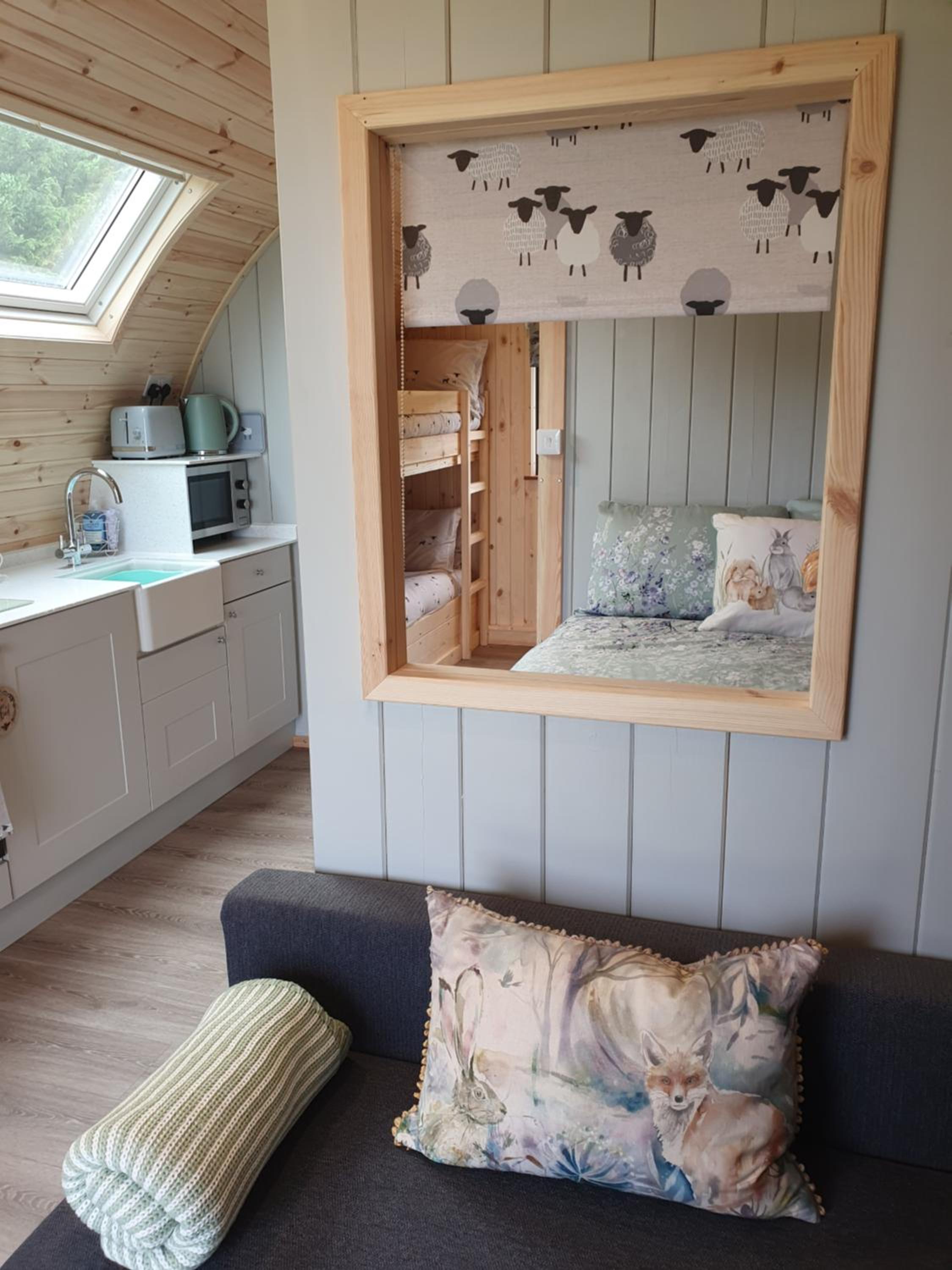 Lilly's Lodges Orkney Robin Lodge view 4