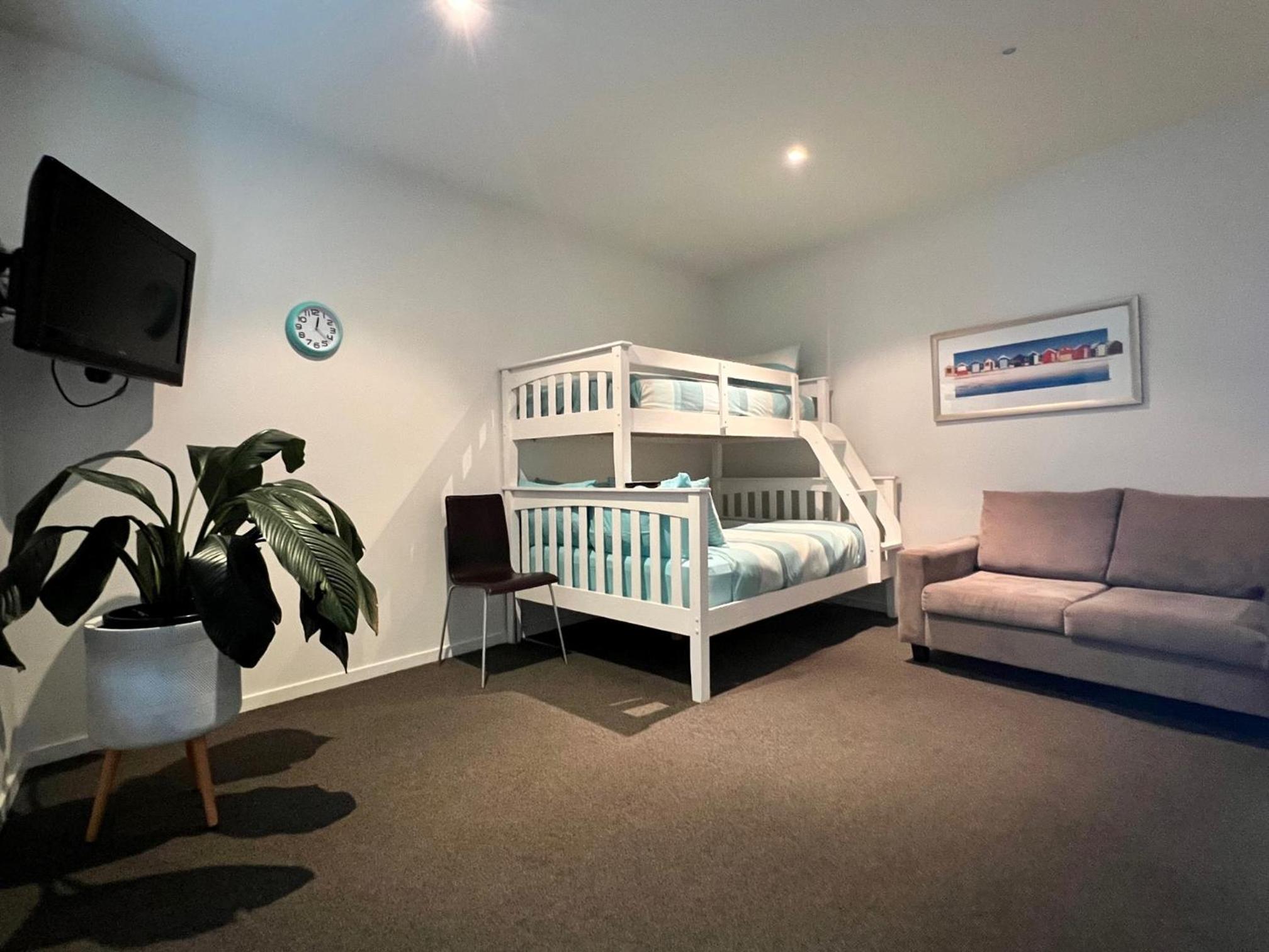 Phillip Island Holiday Apartments view 3