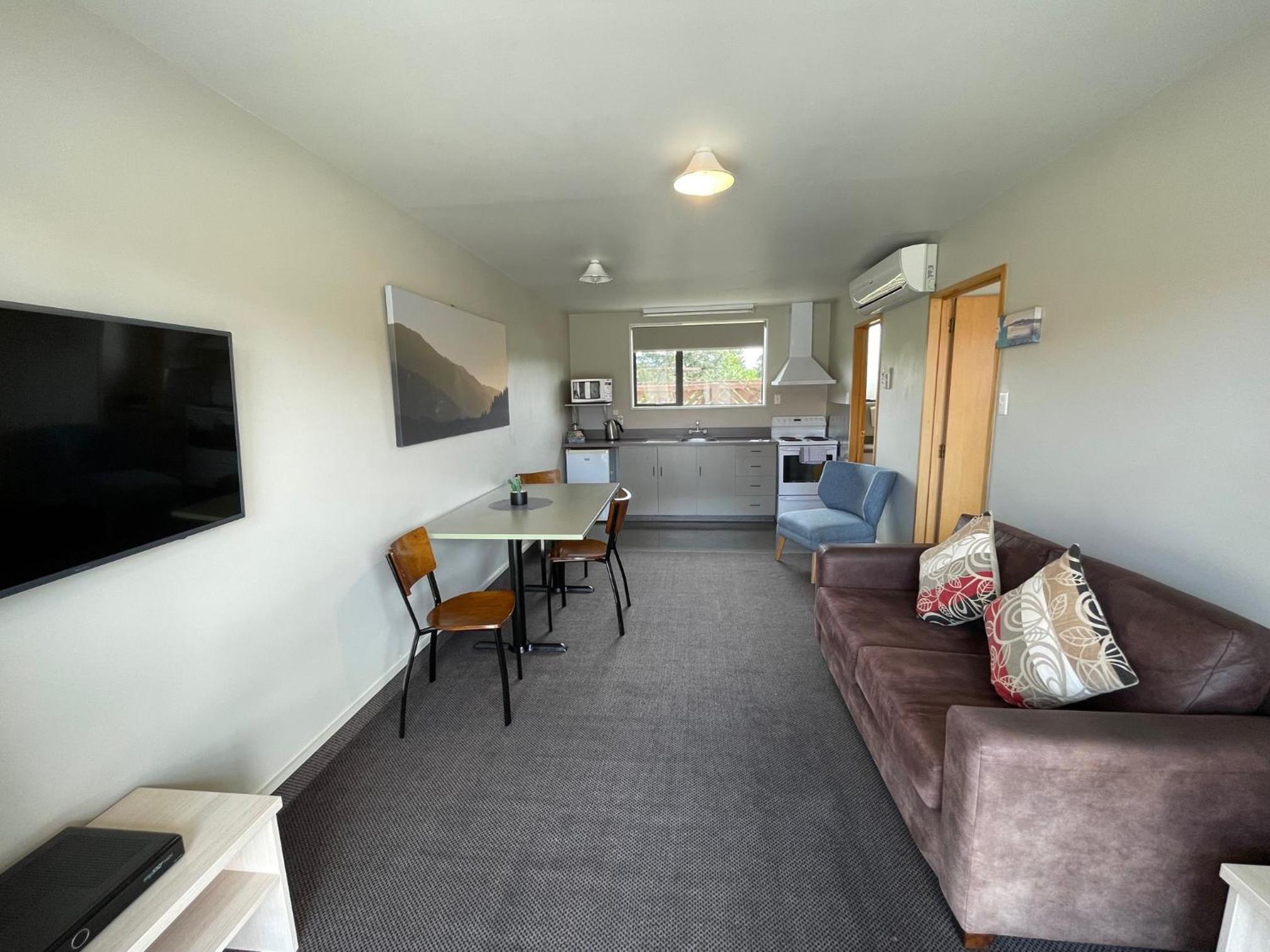 Sierra Motel and Apartments