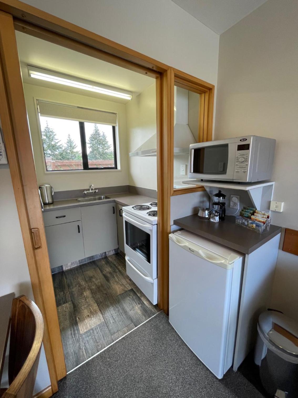 Sierra Motel and Apartments