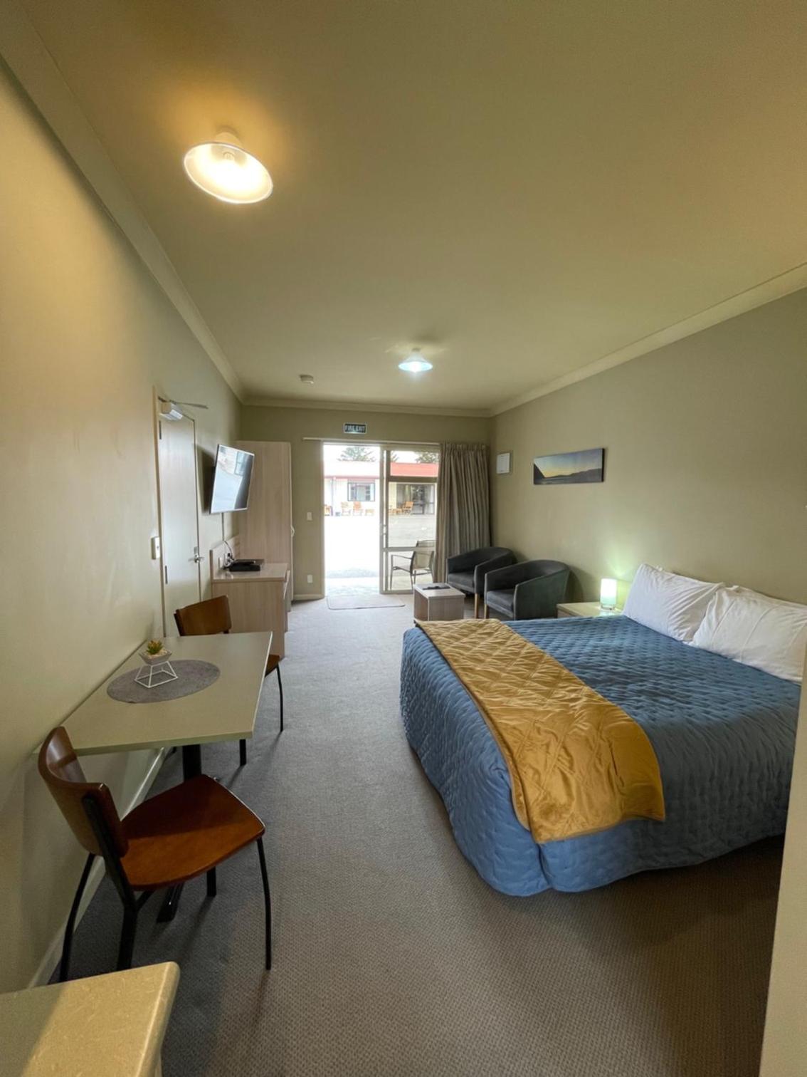 Sierra Motel and Apartments