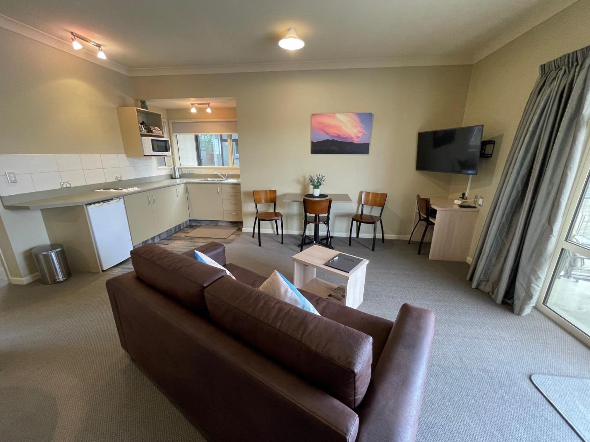 Sierra Motel and Apartments