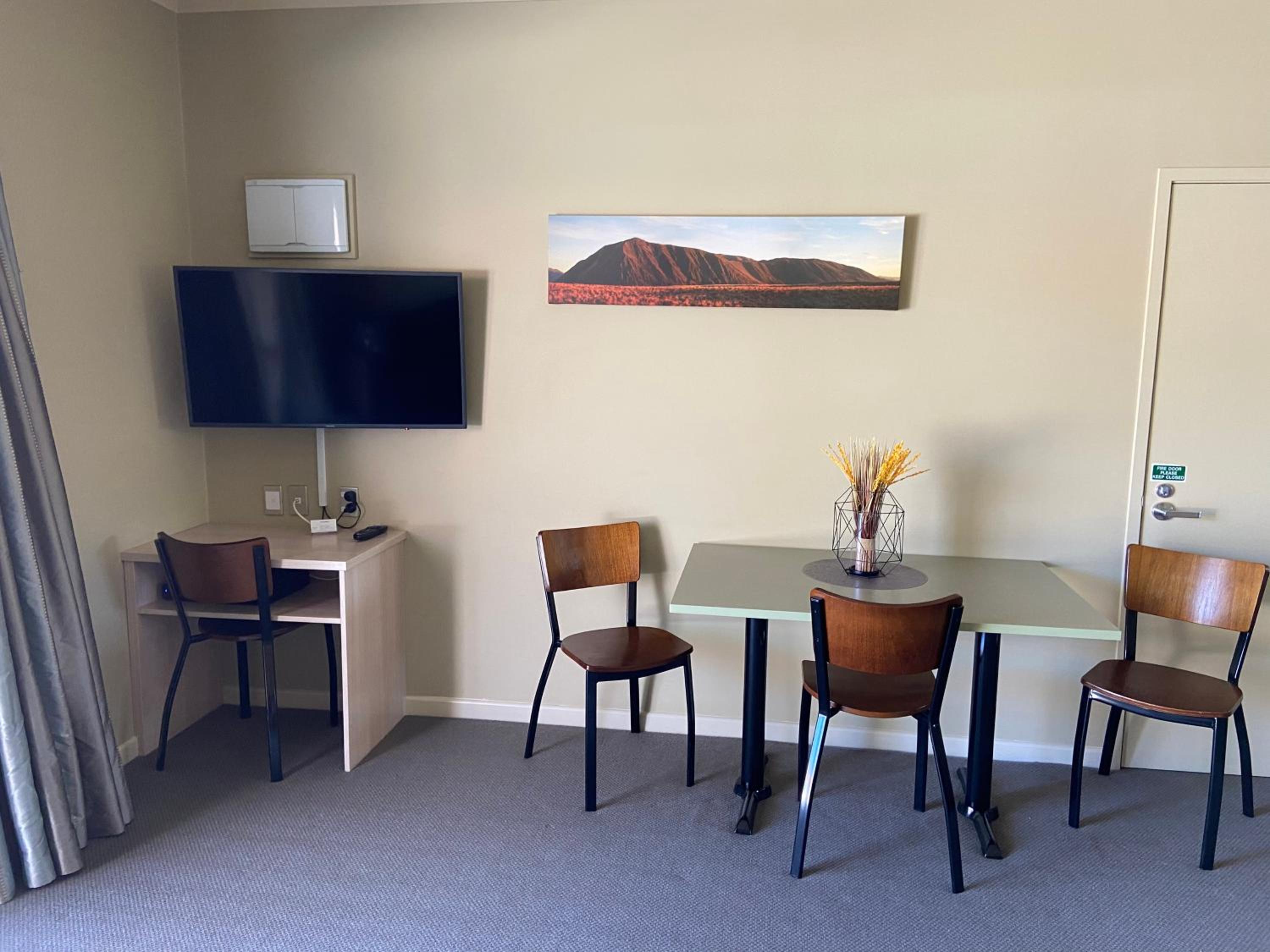 Sierra Motel and Apartments