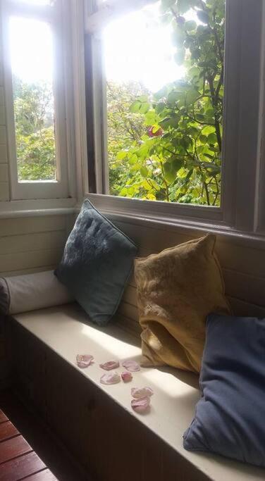 Dowling Cottage - tranquil haven in Blackheath