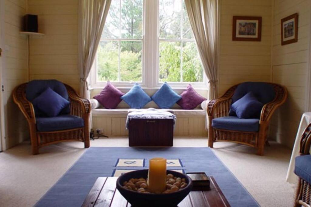 Dowling Cottage - tranquil haven in Blackheath
