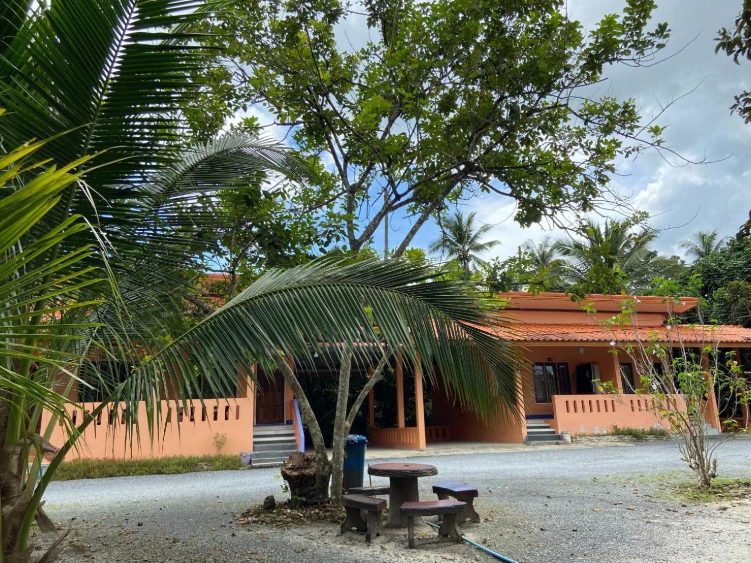 At Sichon Resort