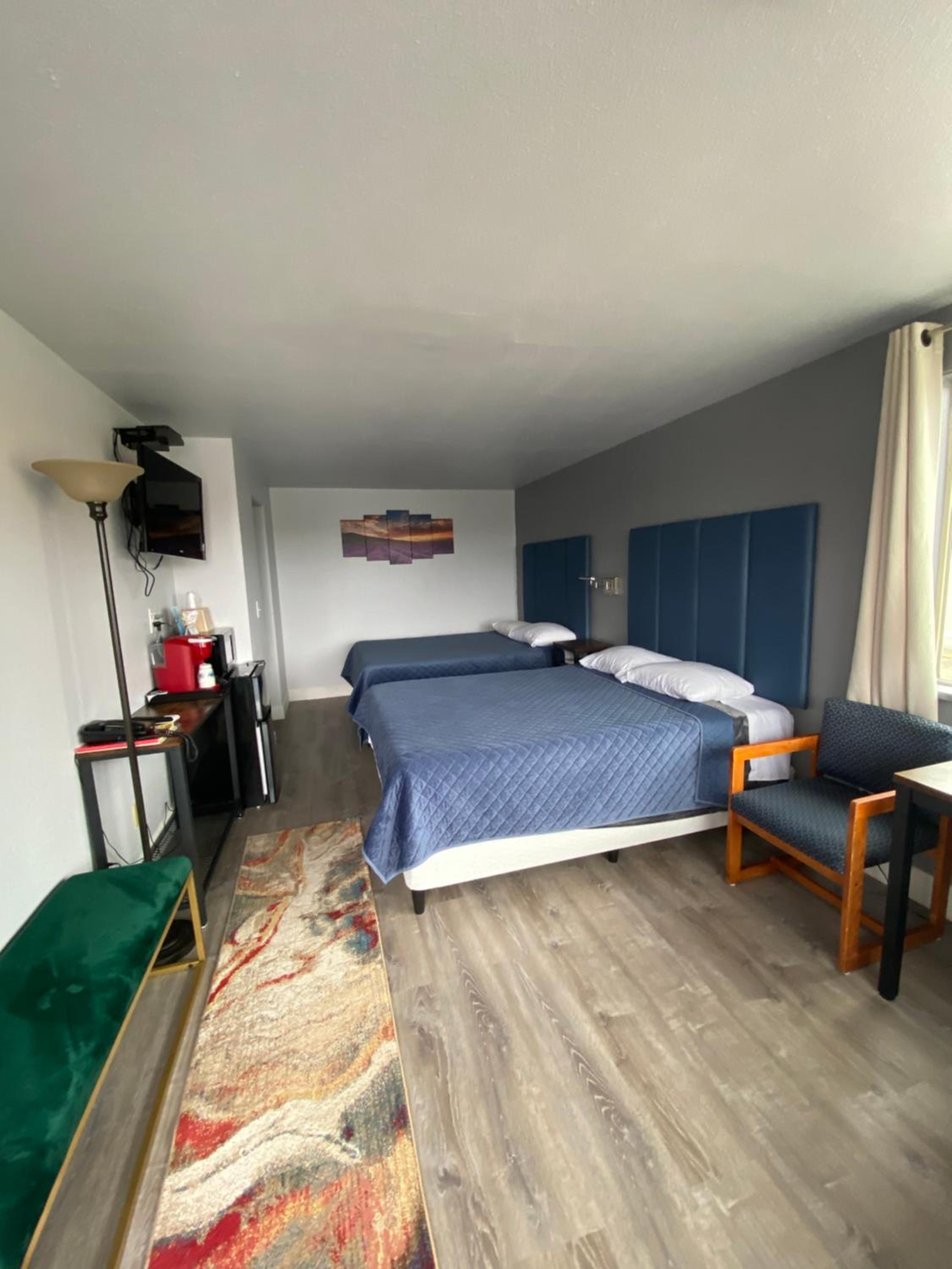 Aircrest Motel