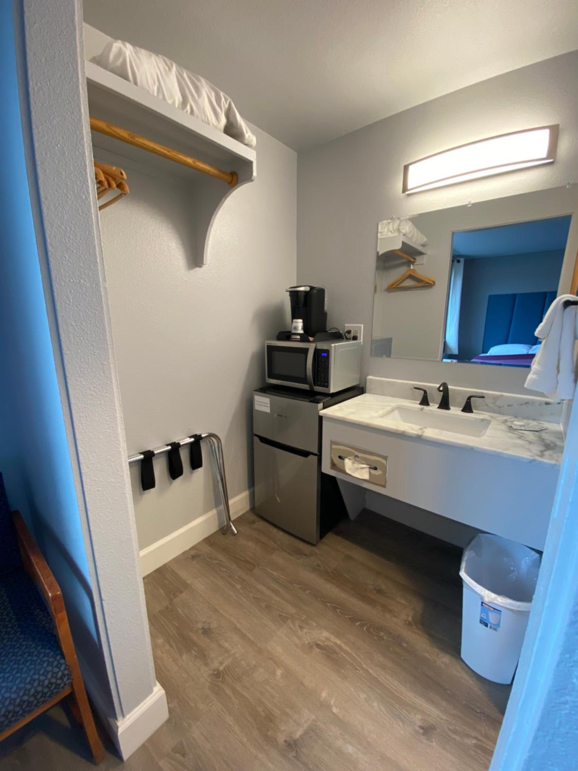 Aircrest Motel