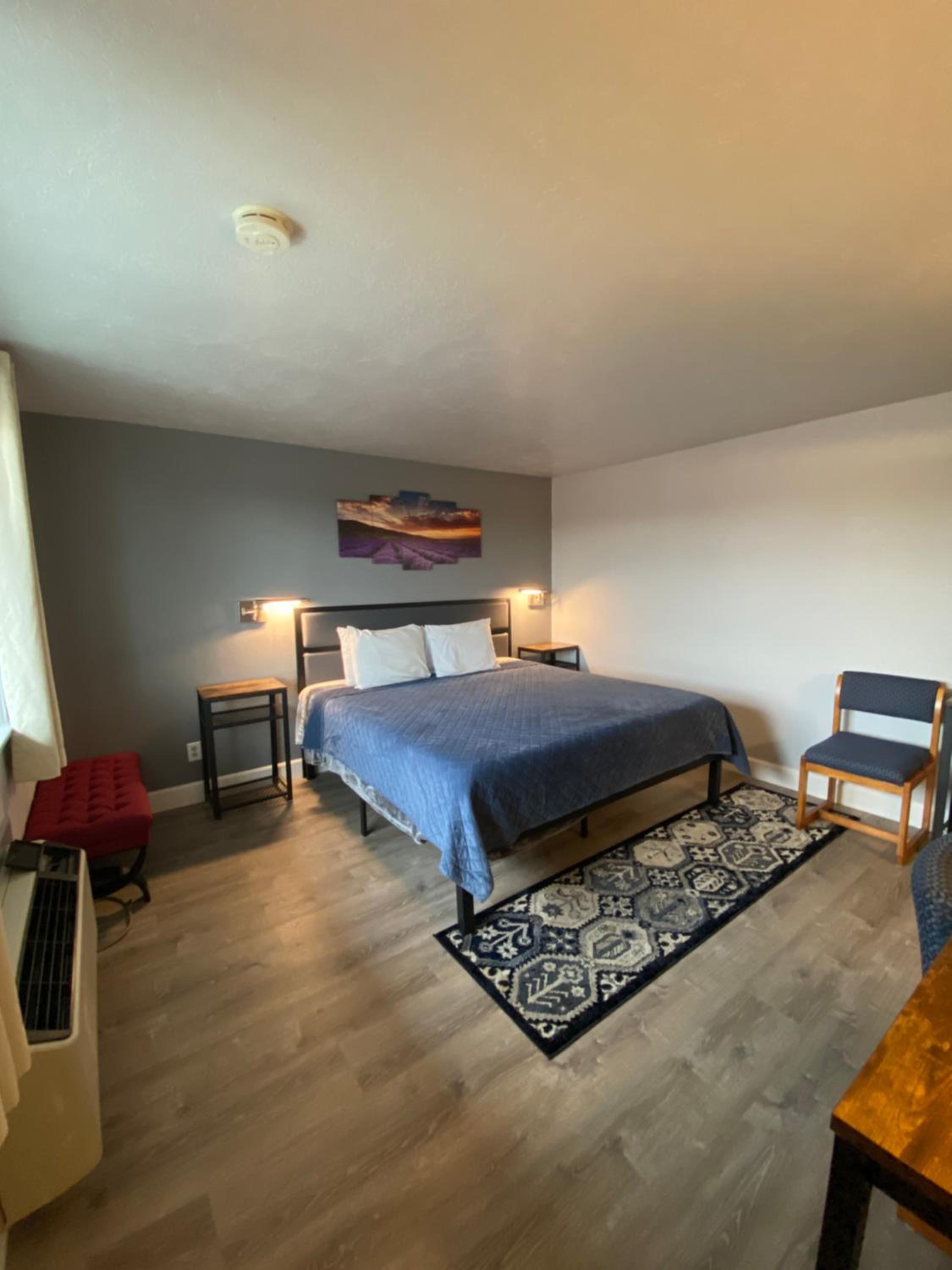Aircrest Motel