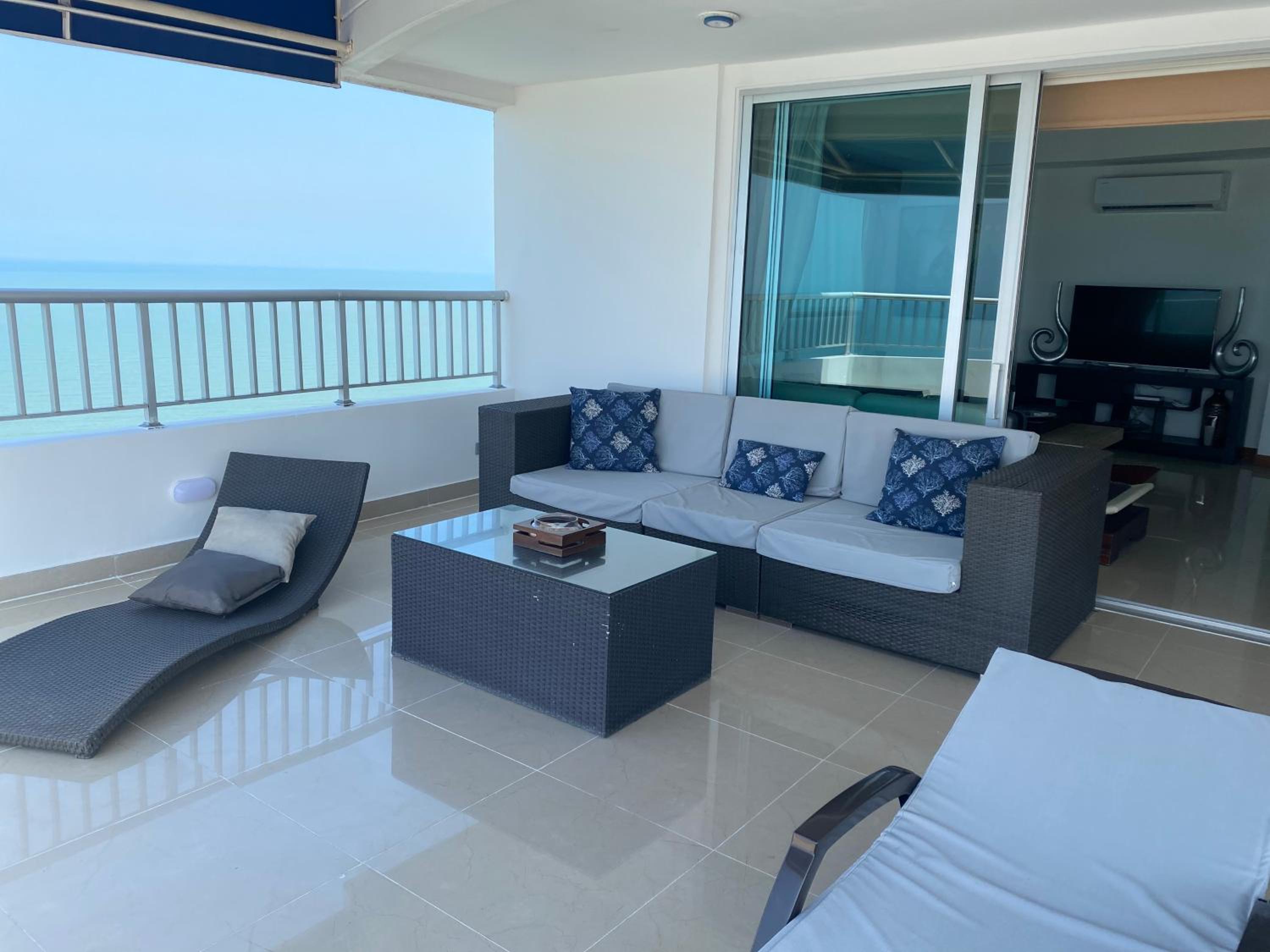 Palmetto Penthouse Deluxe Beautiful view and sunset floor 39