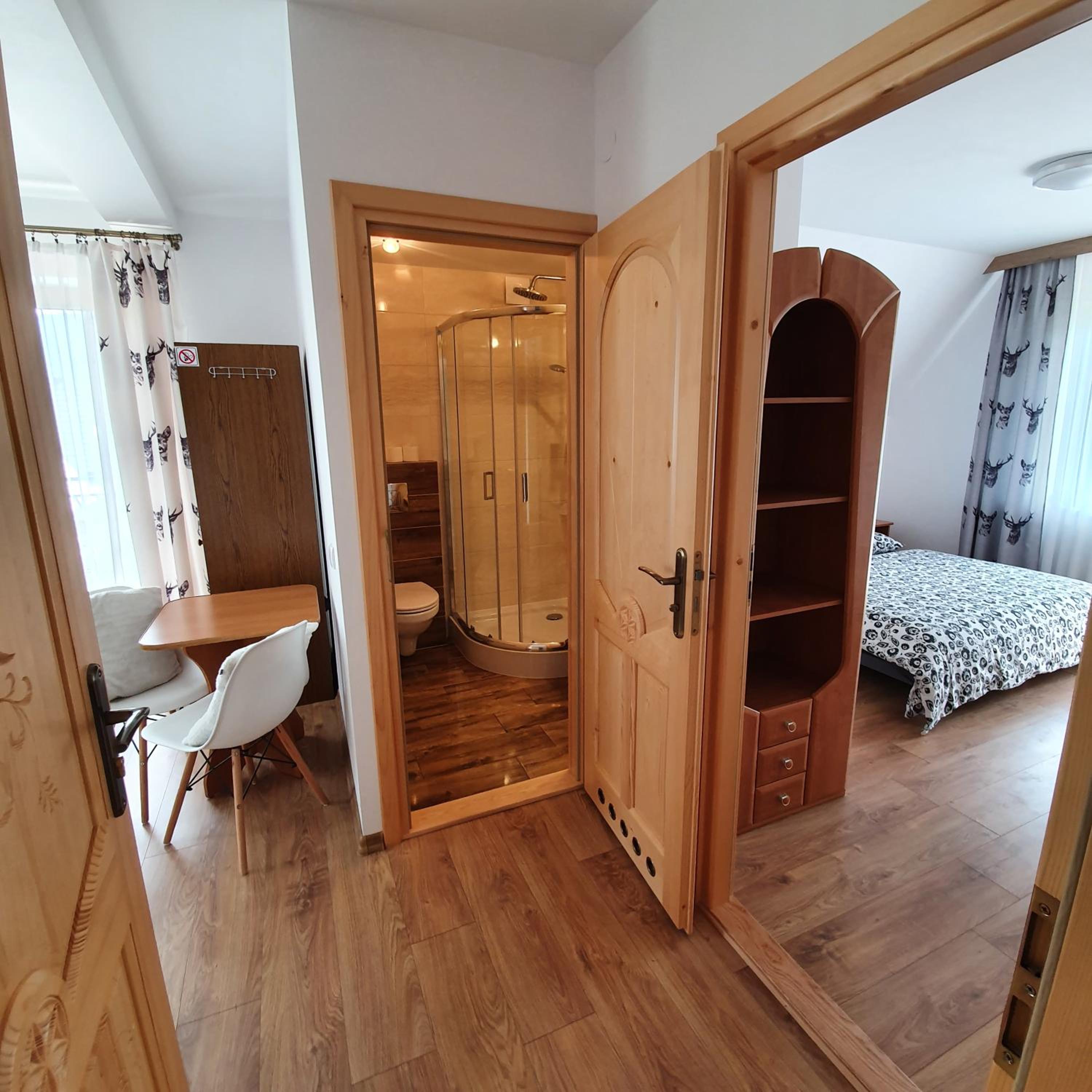 Photo 8