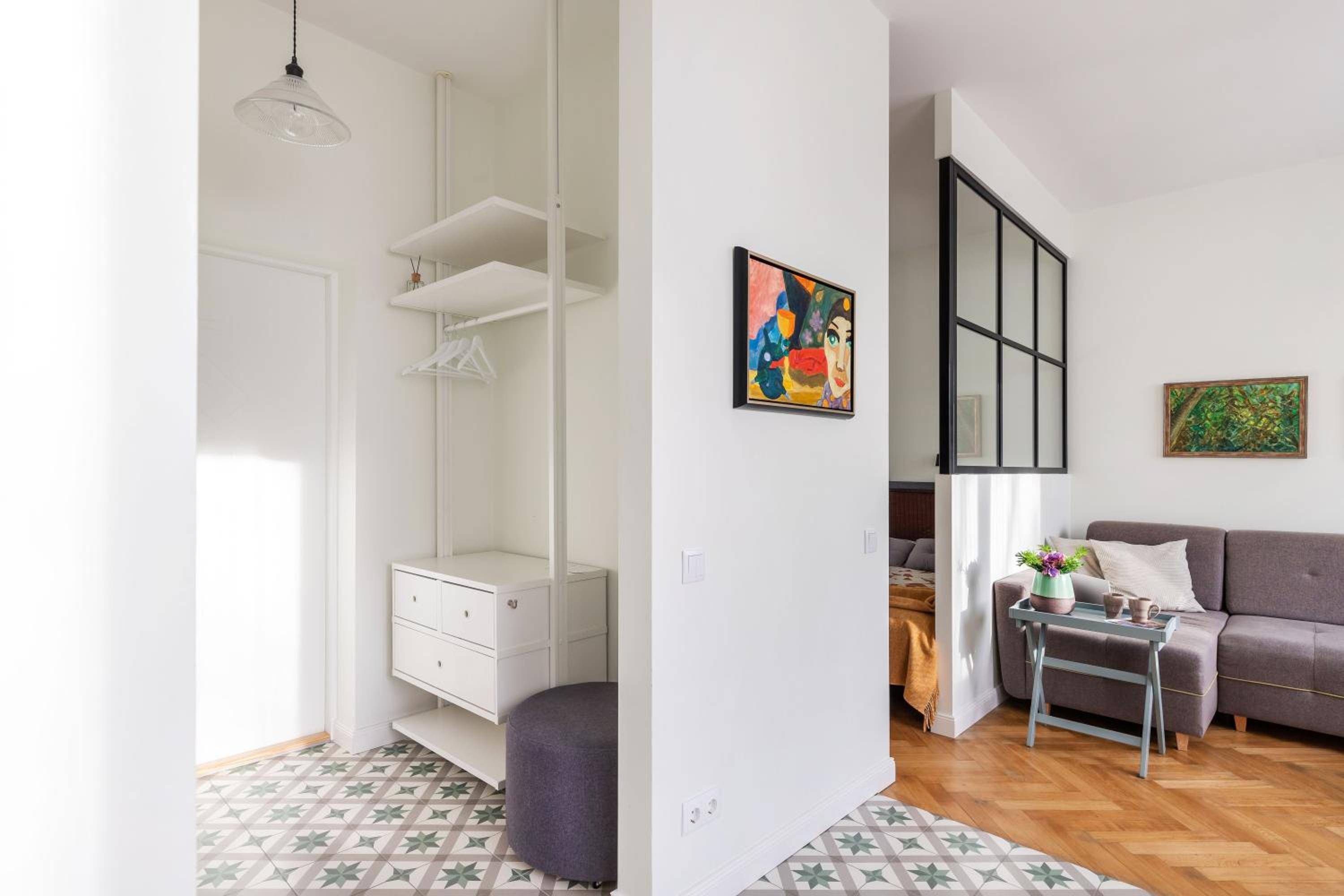 Art & Comfort Home view 5