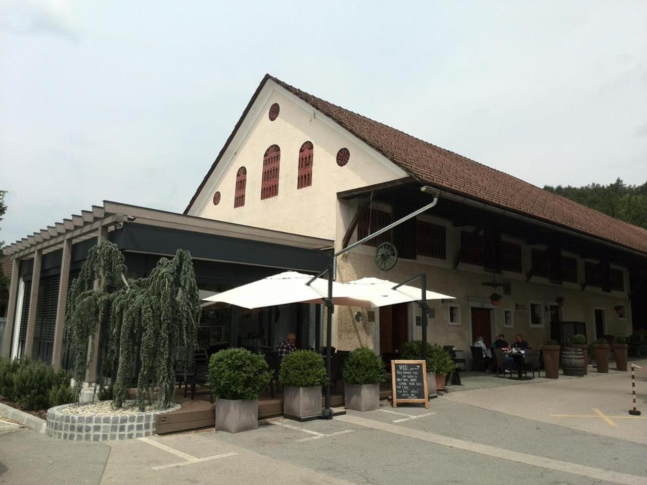 Photo 27