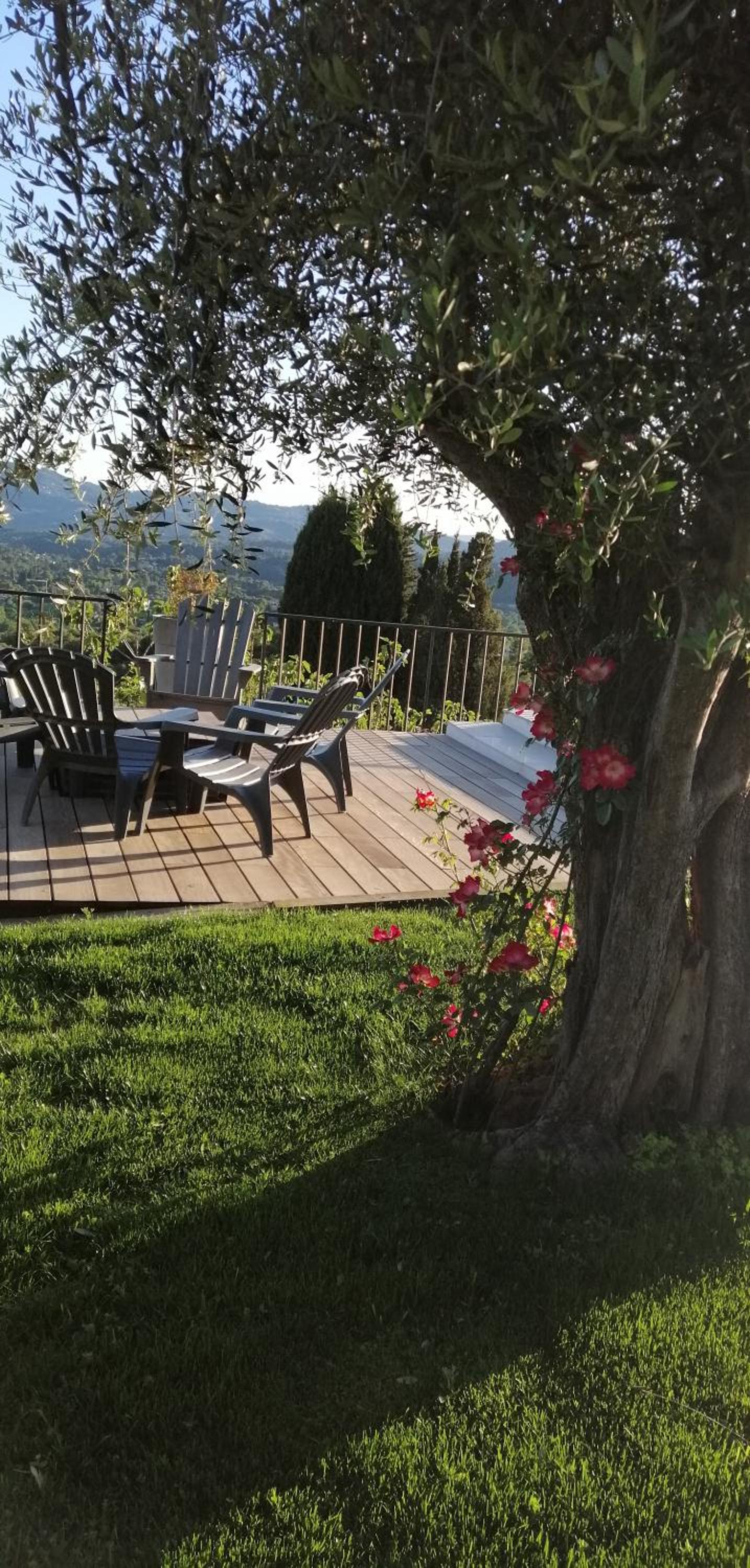Les lodges de l'oliveraie de Virevent view 5